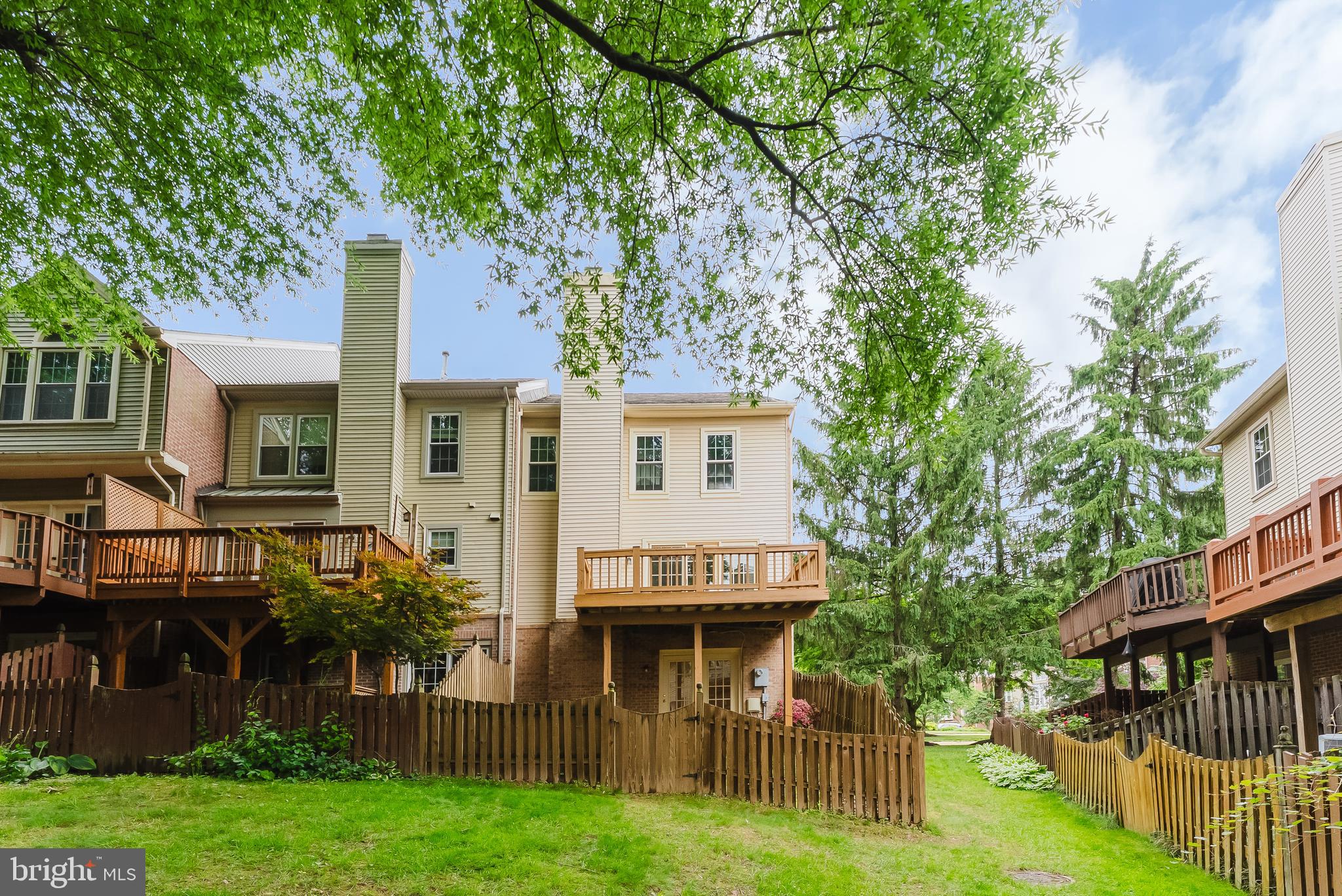 PENDERBROOK - Residential