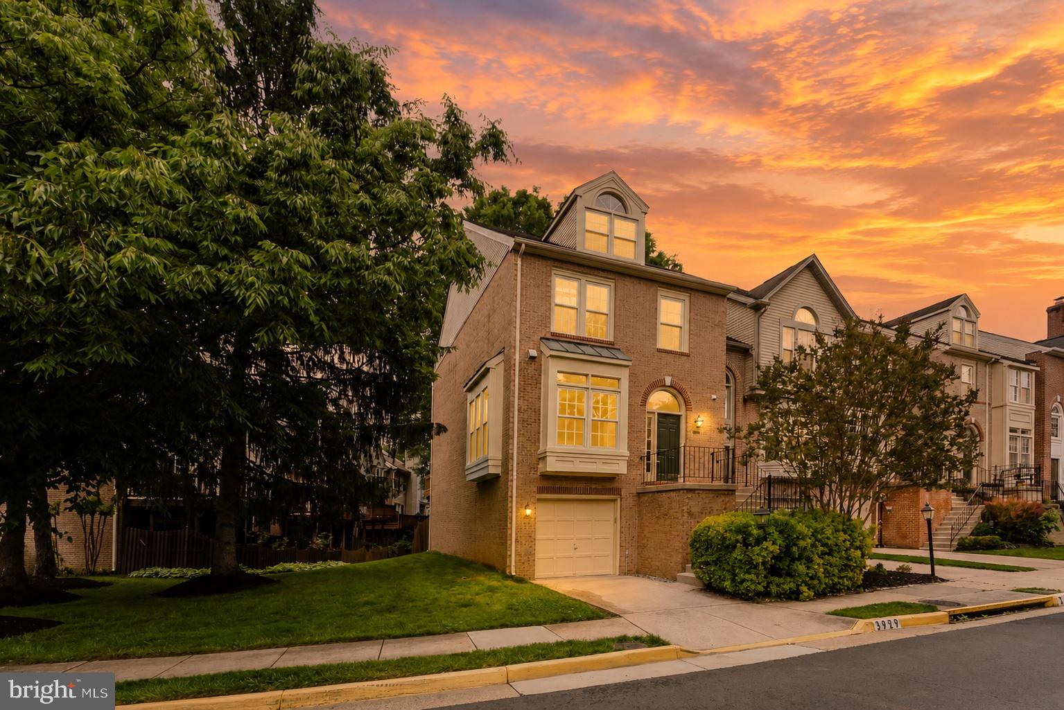PENDERBROOK - Residential