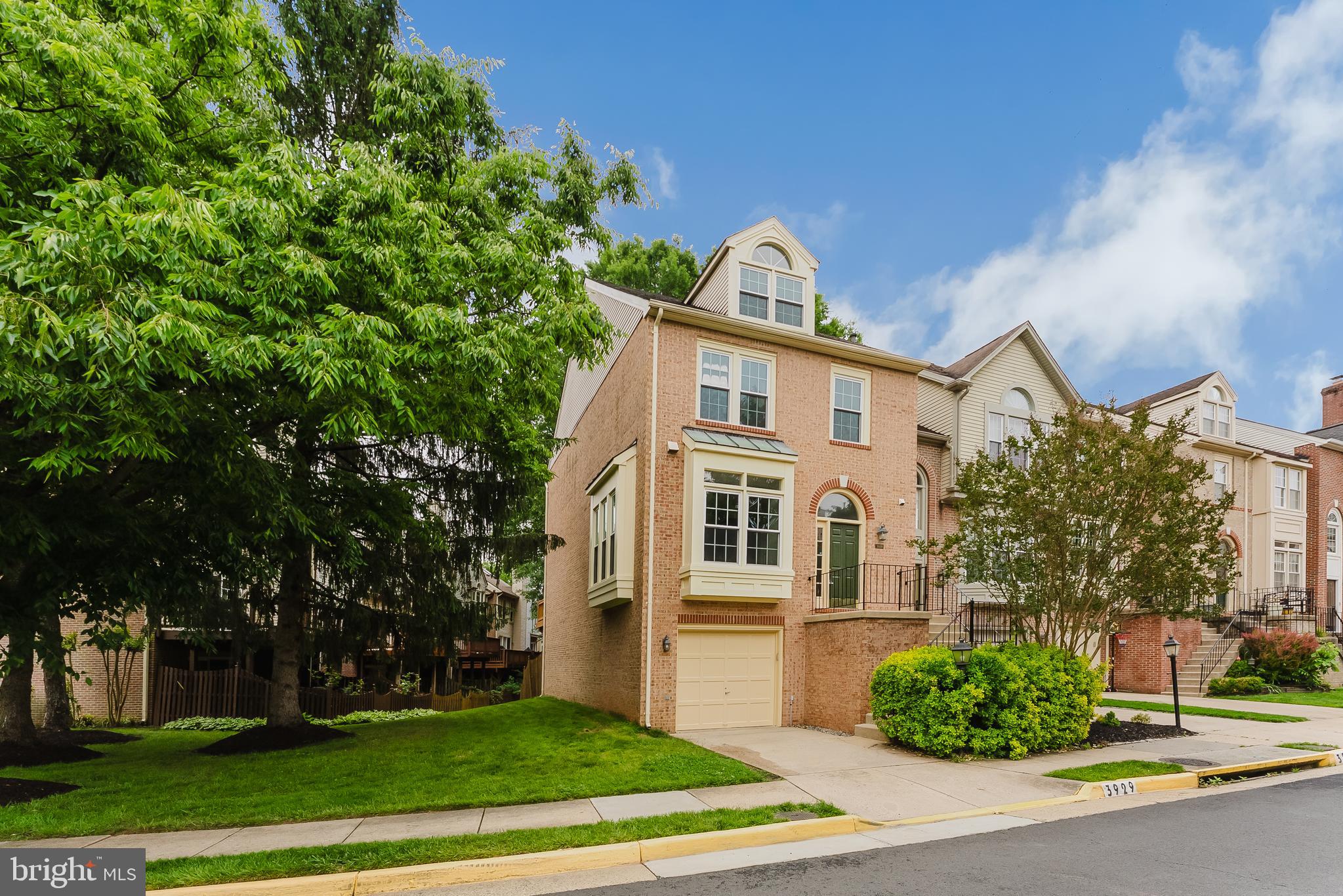 PENDERBROOK - Residential