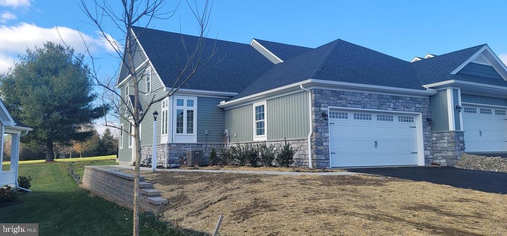 Photo of 124 Copperstone Court #51, Millersville, PA 17551 (MLS # PALA2040080)