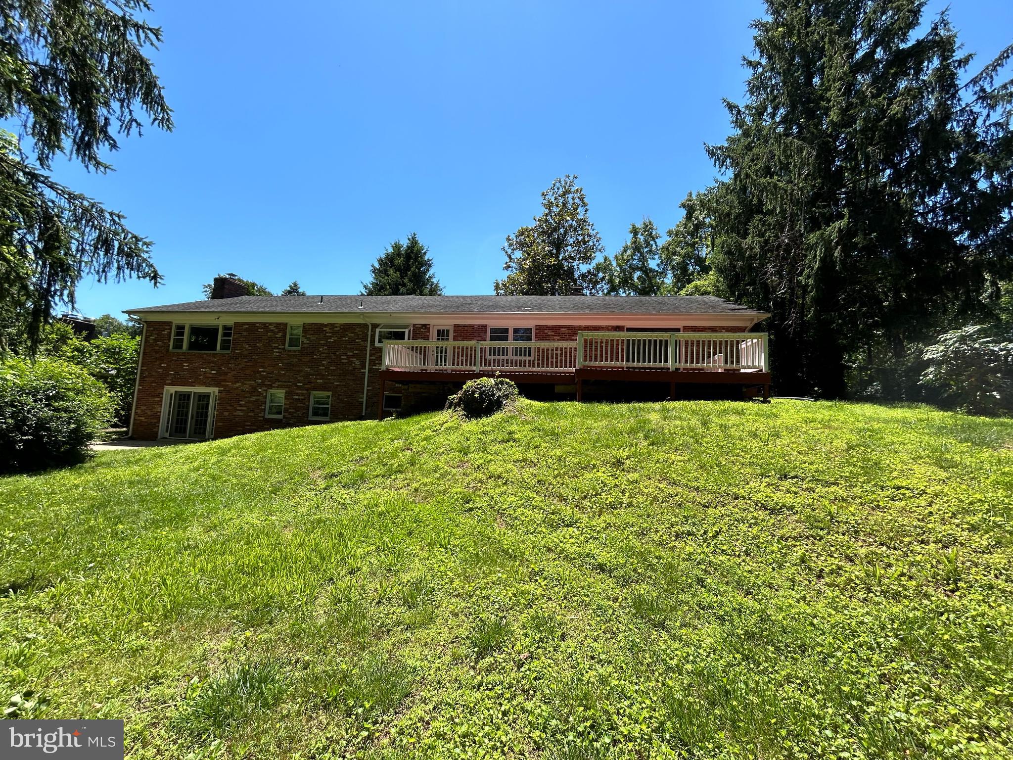 CHESTERBROOK WOODS - Residential Lease