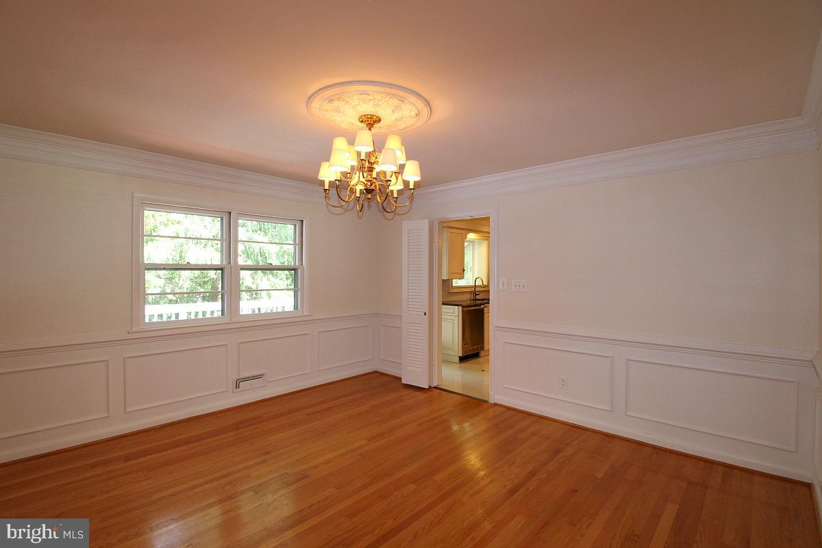 CHESTERBROOK WOODS - Residential Lease