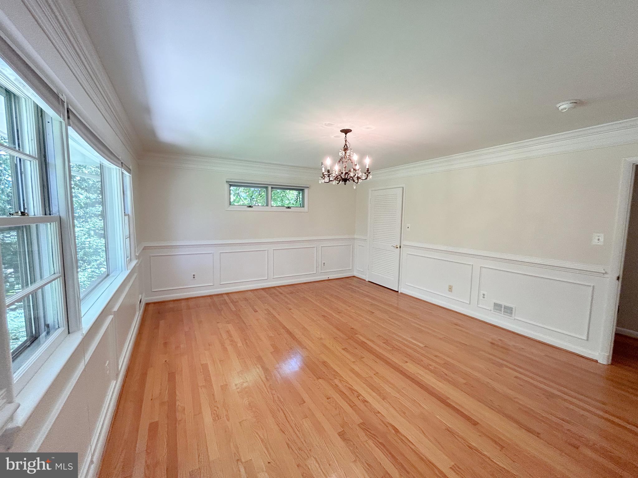 CHESTERBROOK WOODS - Residential Lease