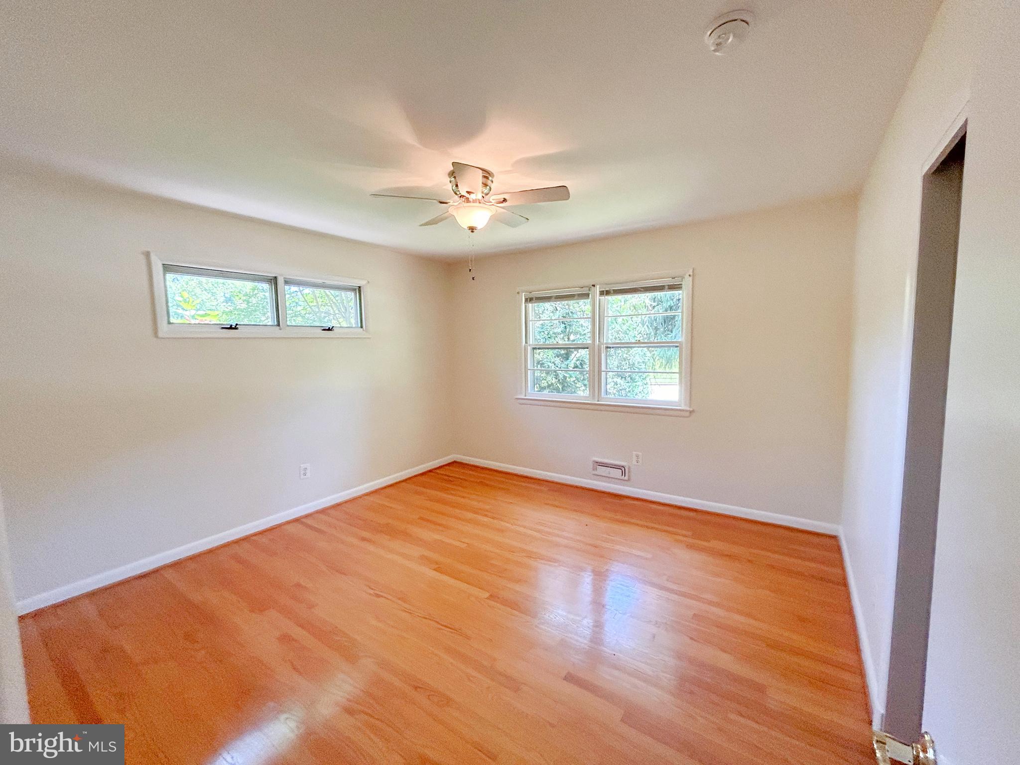 CHESTERBROOK WOODS - Residential Lease