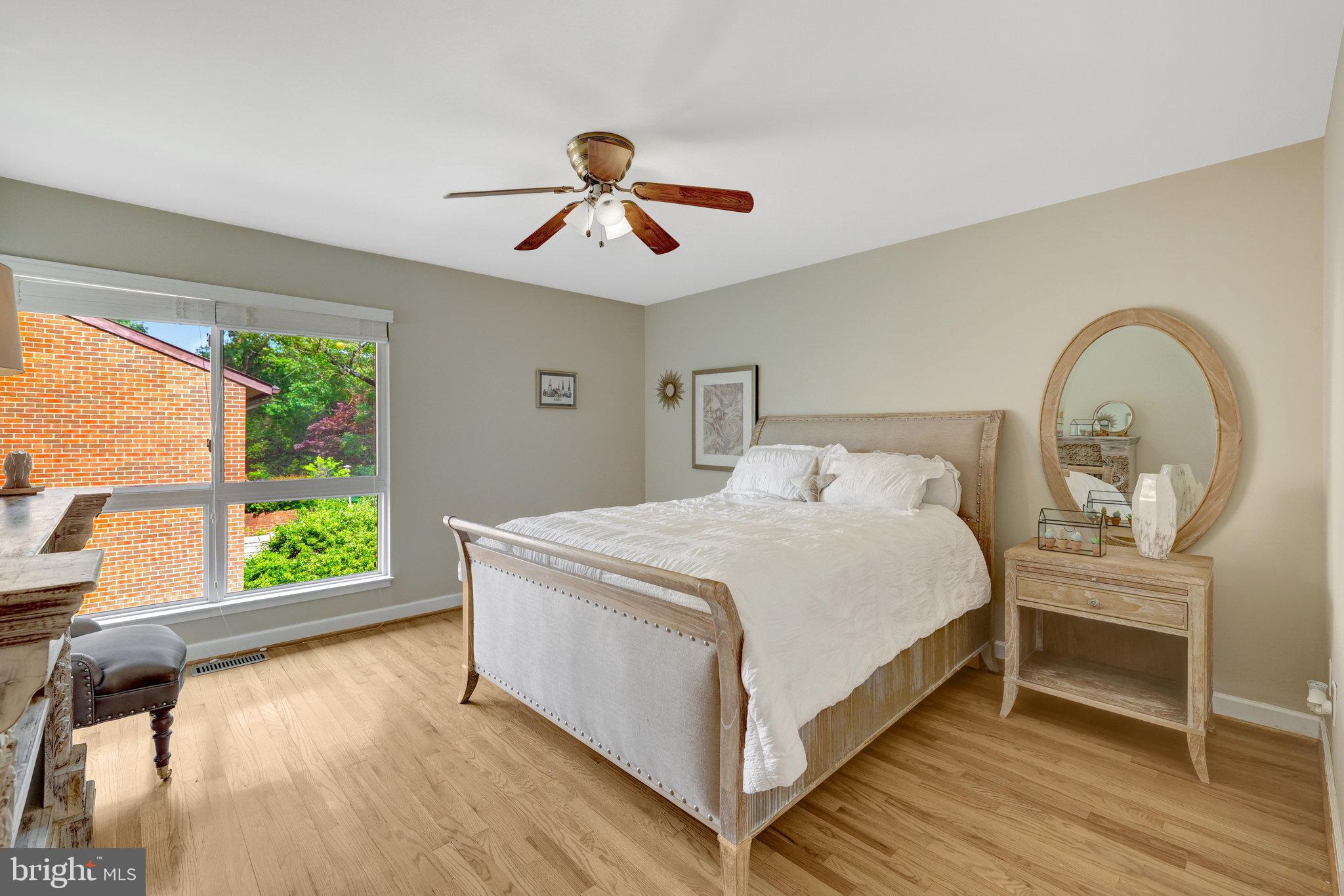 RESTON - Residential