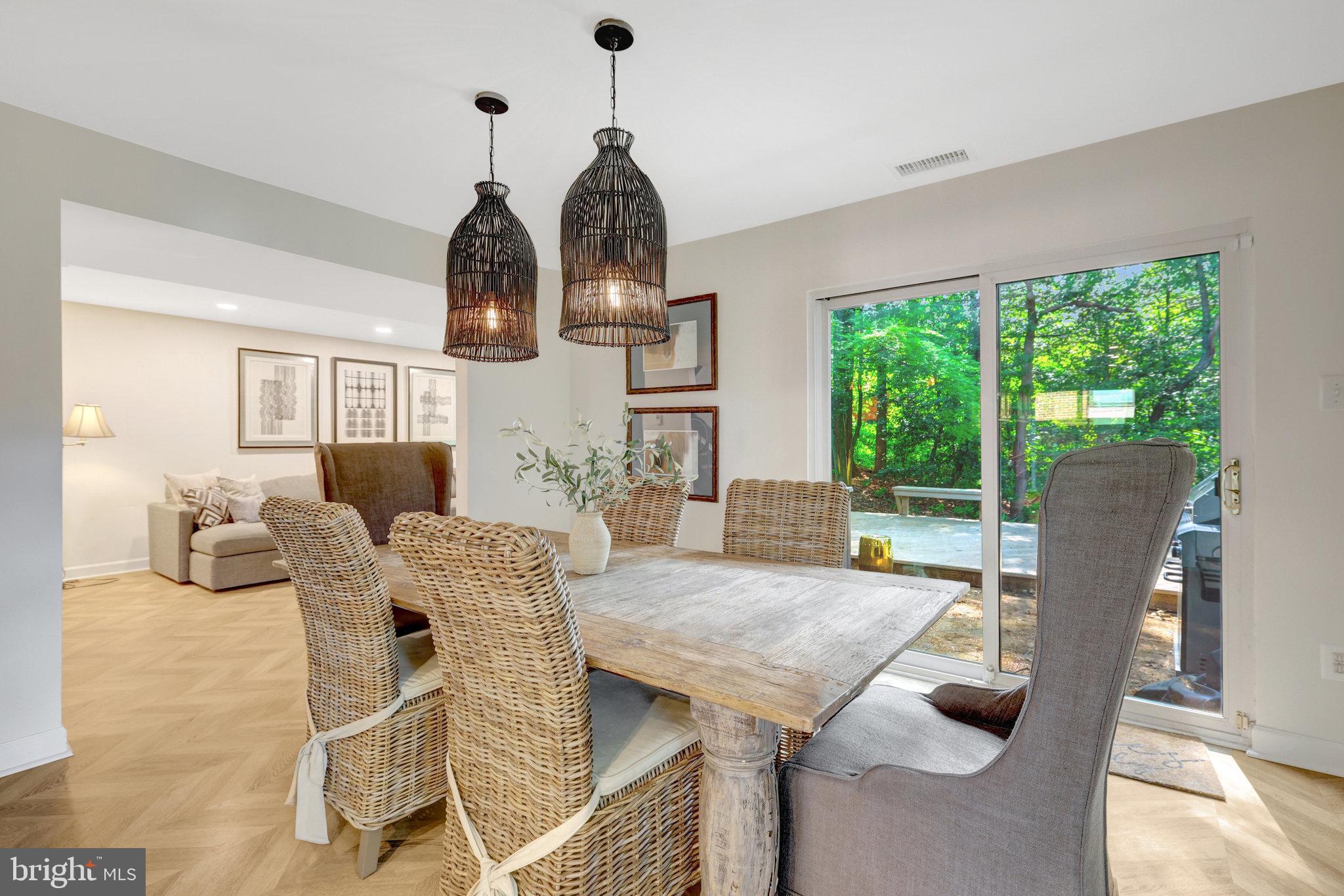 RESTON - Residential