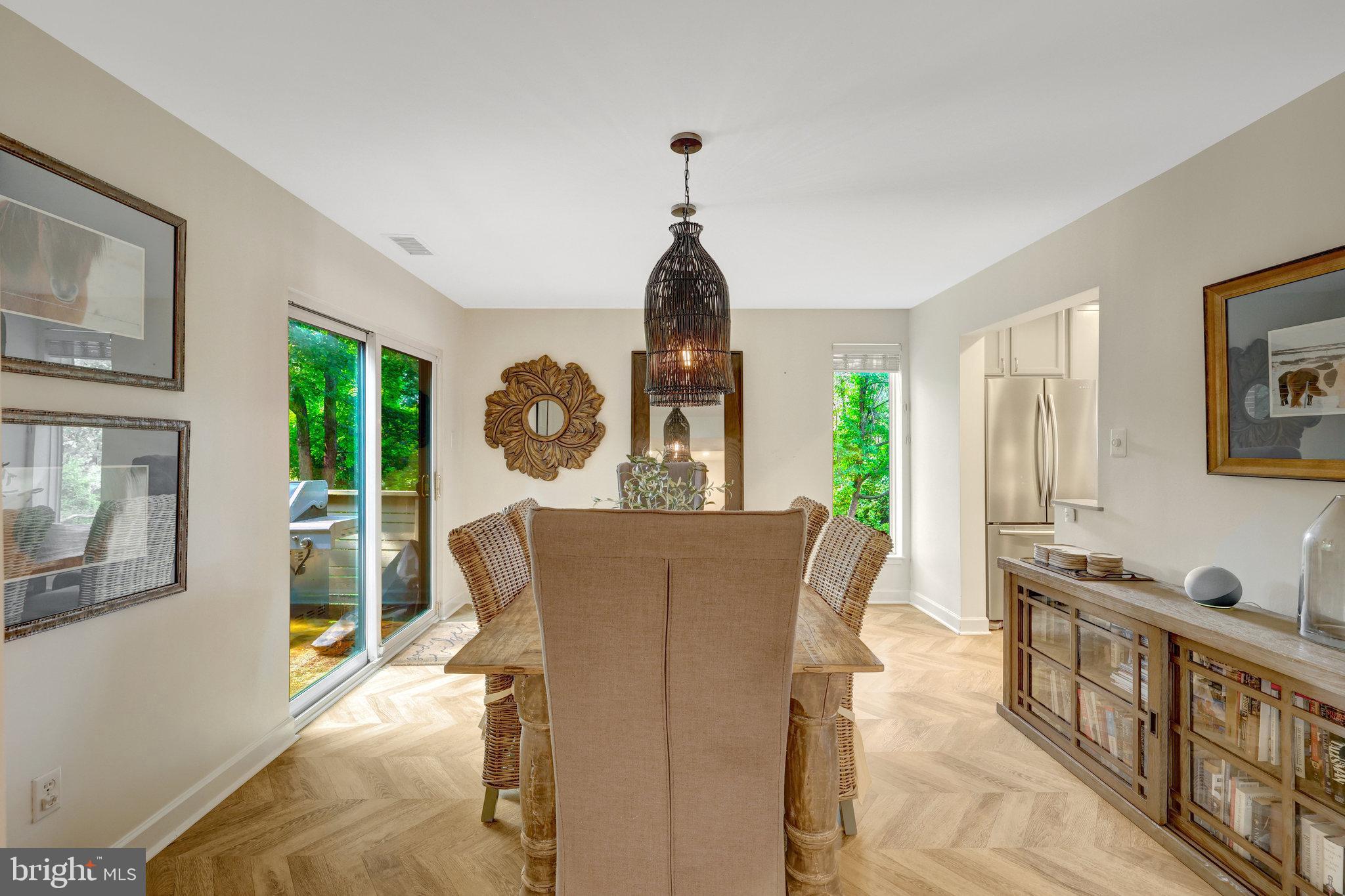 RESTON - Residential