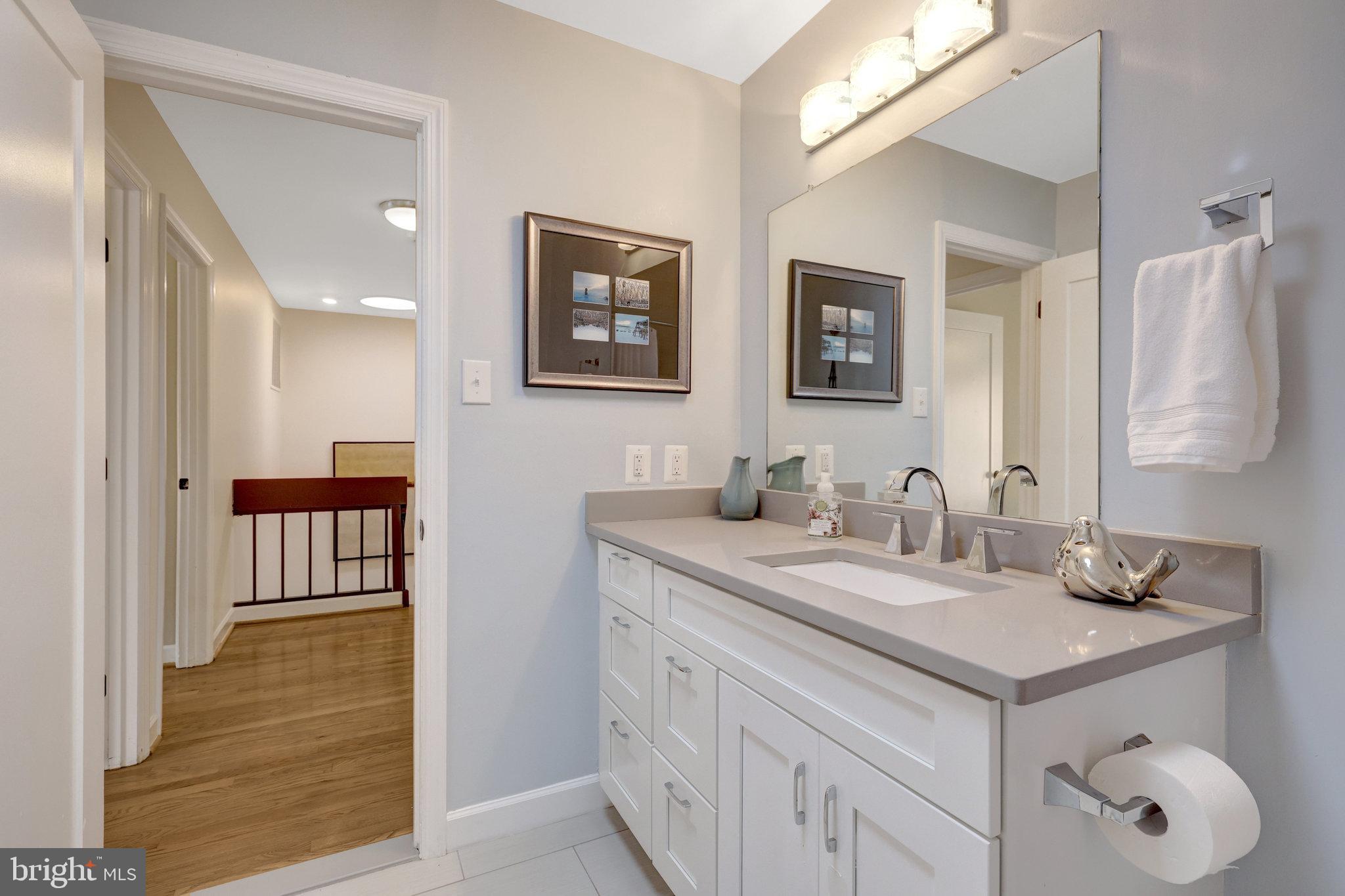 RESTON - Residential