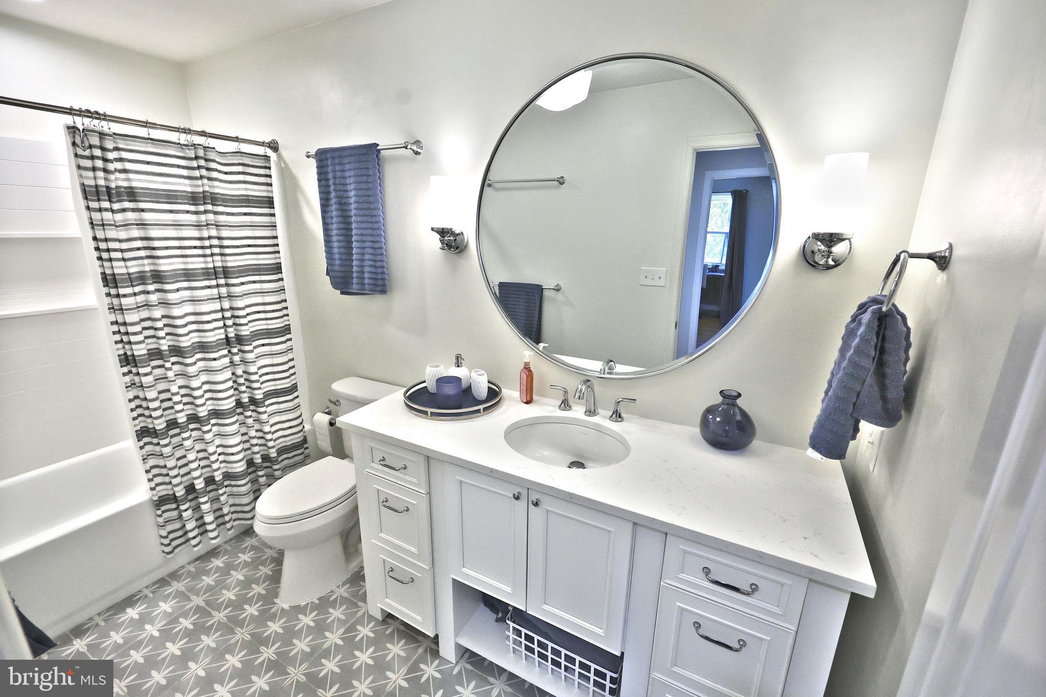 FOX RUN TERRACE - Residential