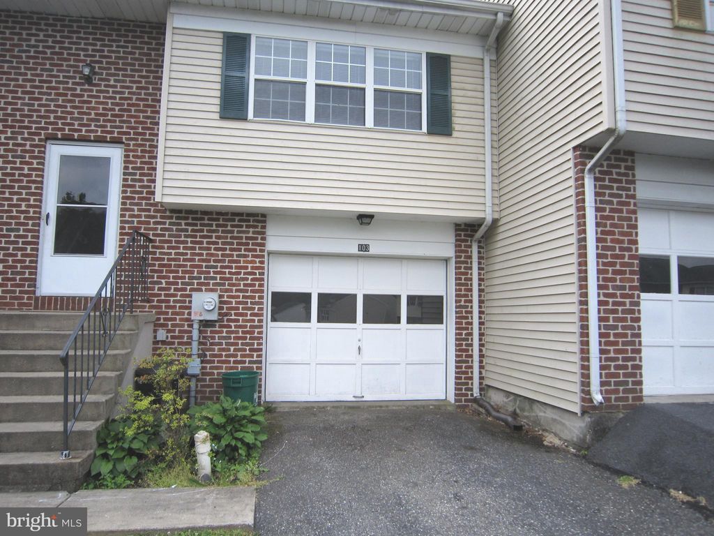 Photo of 103 PICKWICK PL, MILLERSVILLE, PA 17551 (MLS # PALA2036436)