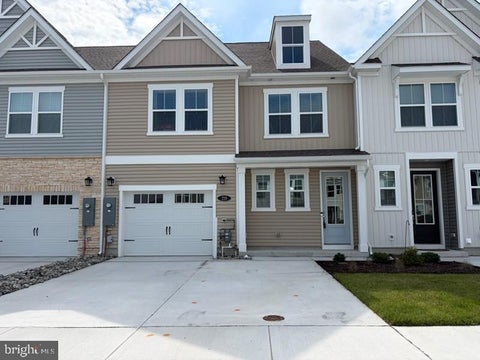 Townhouse For Rent - 219 Lackawanna Lane<br/> OCEAN VIEW, DE 19970