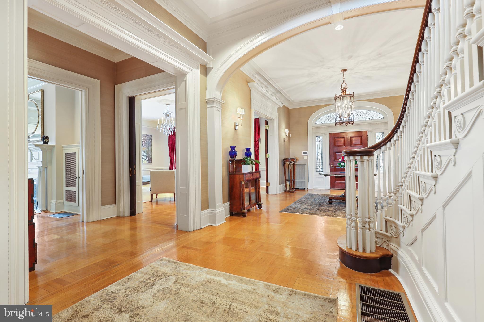 ROLAND PARK - Residential