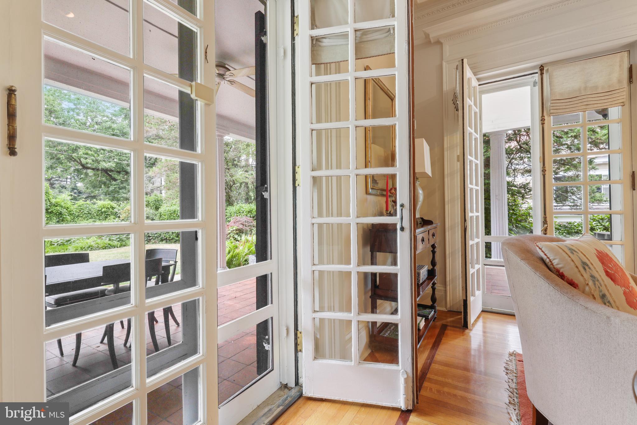 ROLAND PARK - Residential