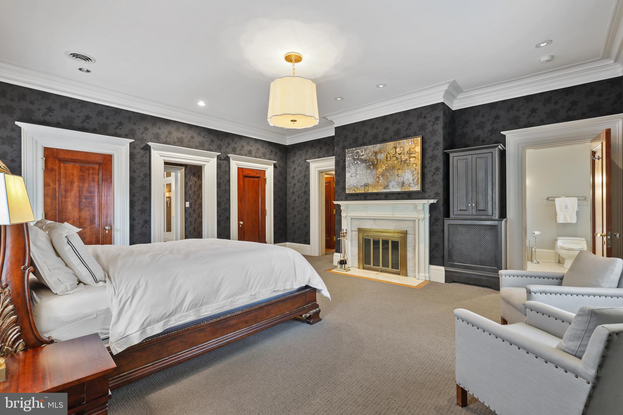 ROLAND PARK - Residential