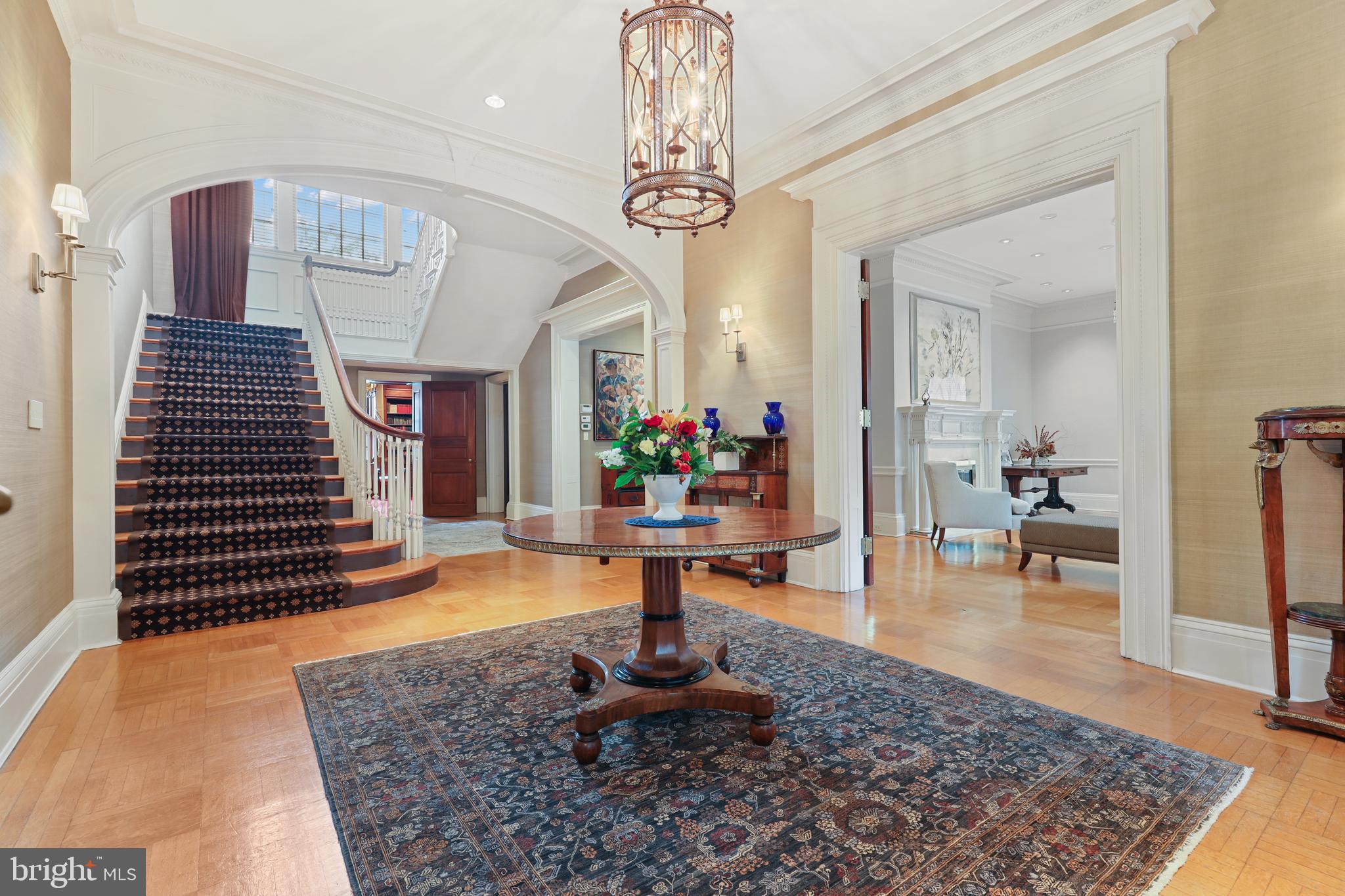 ROLAND PARK - Residential