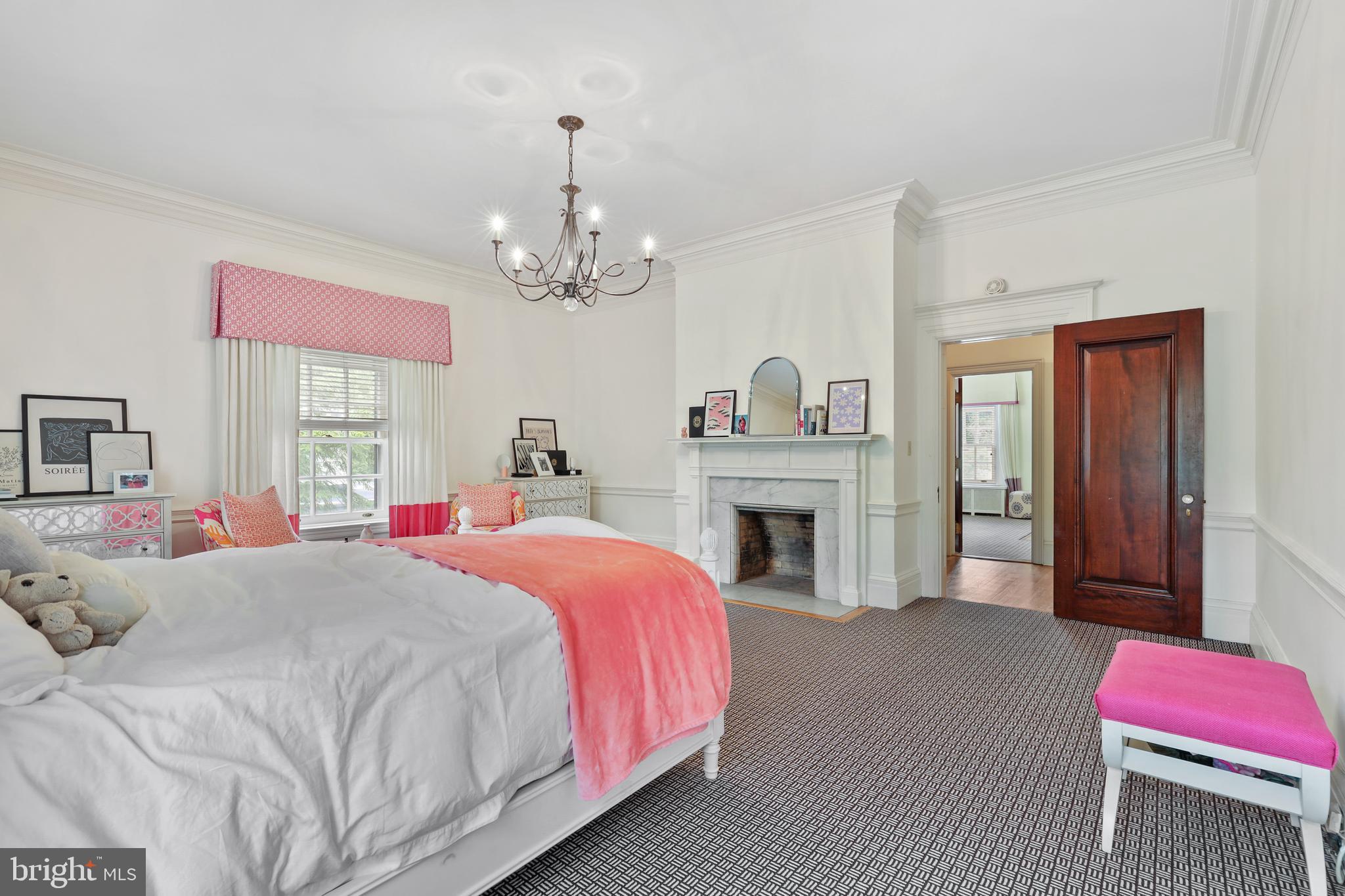 ROLAND PARK - Residential