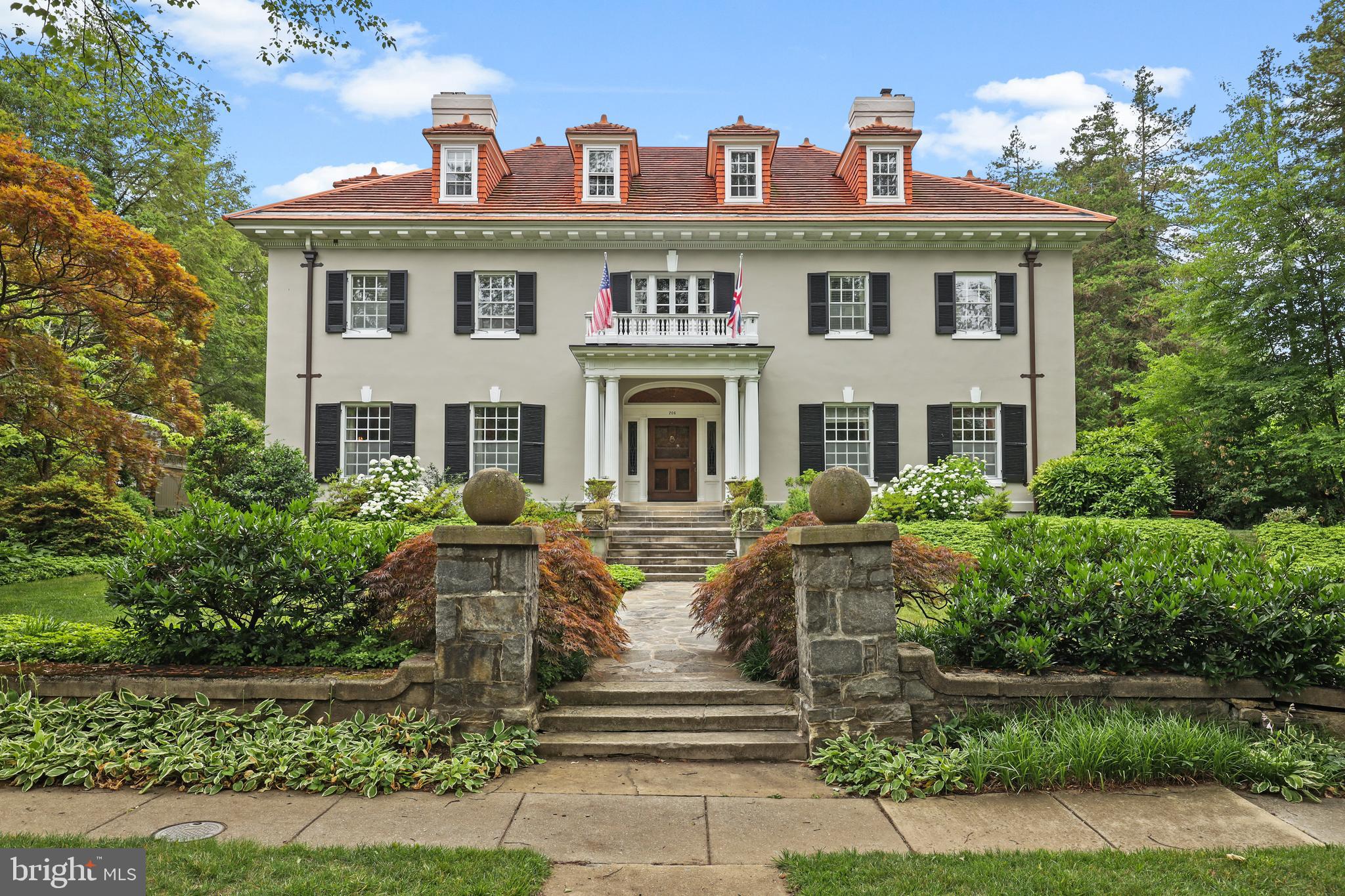 ROLAND PARK - Residential