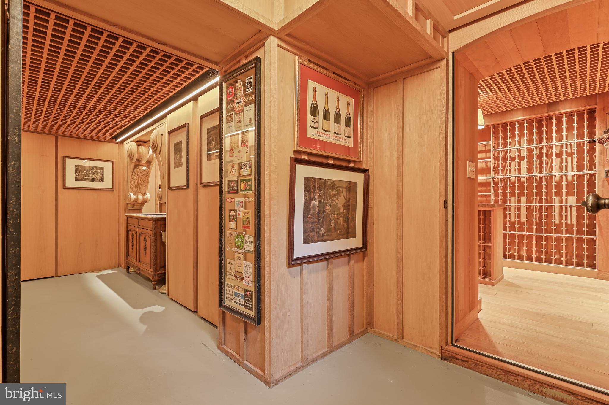 ROLAND PARK - Residential