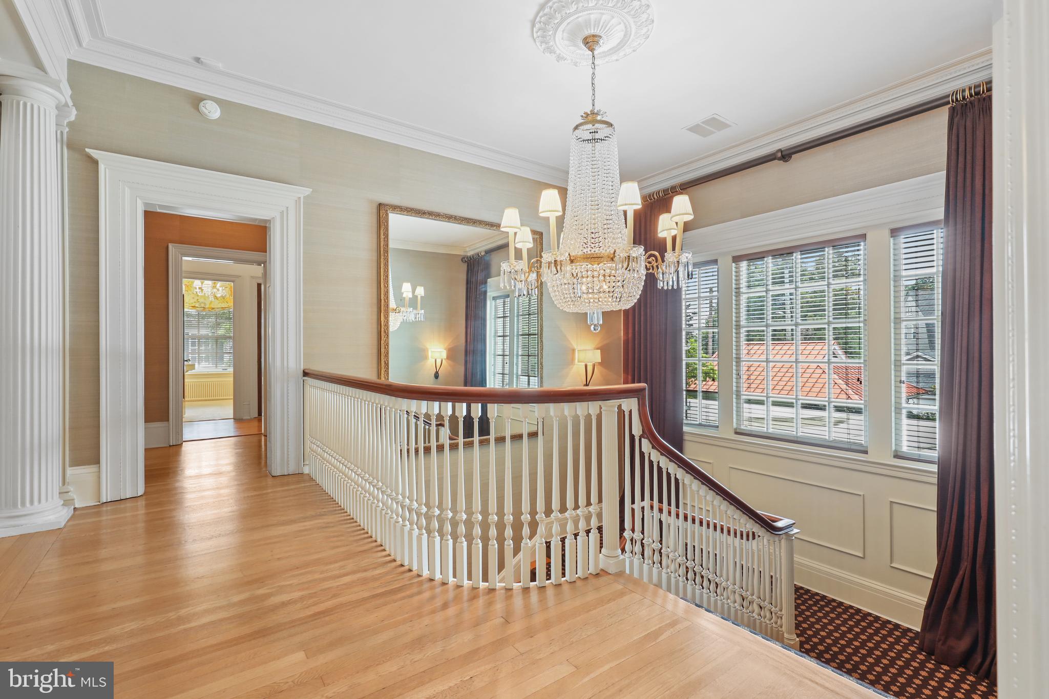 ROLAND PARK - Residential