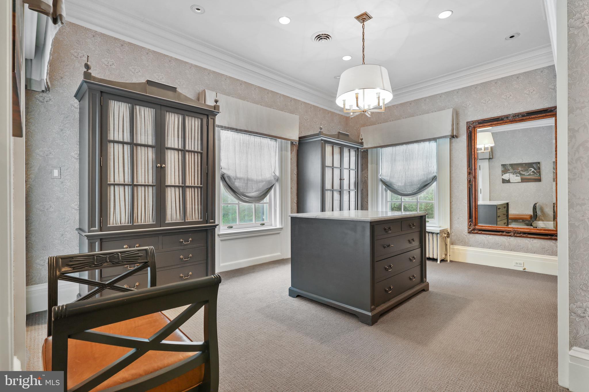 ROLAND PARK - Residential