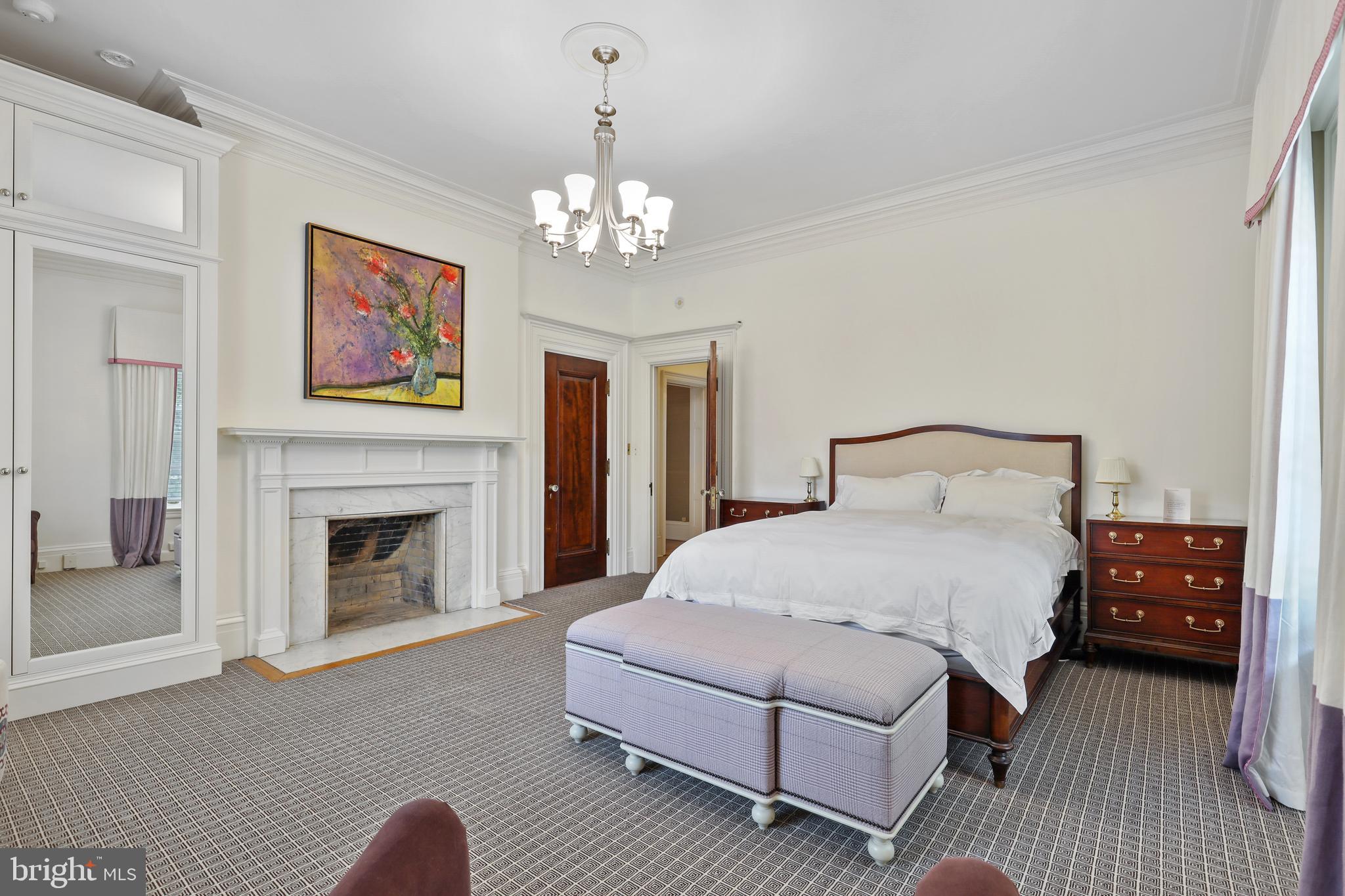 ROLAND PARK - Residential