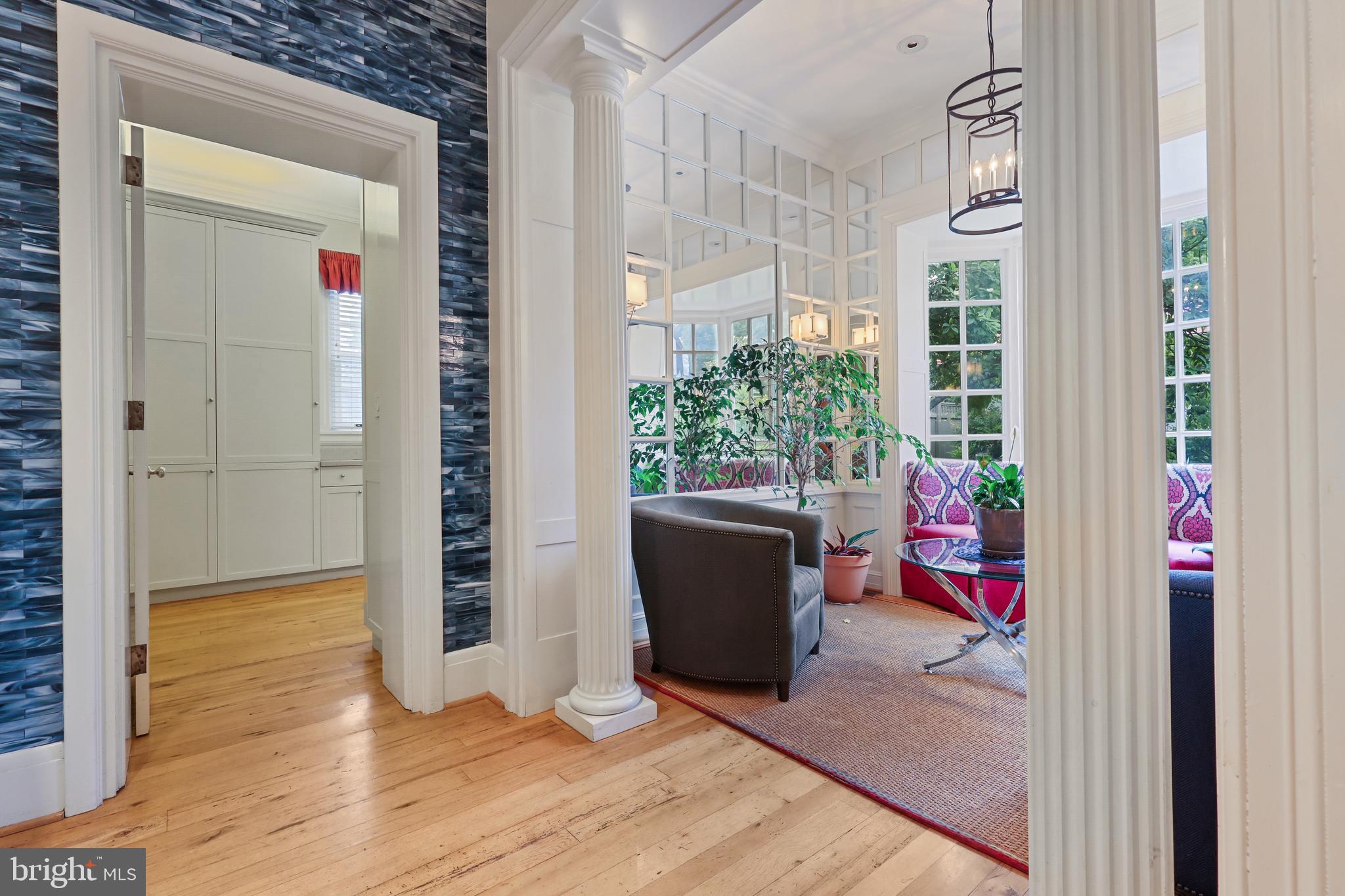 ROLAND PARK - Residential