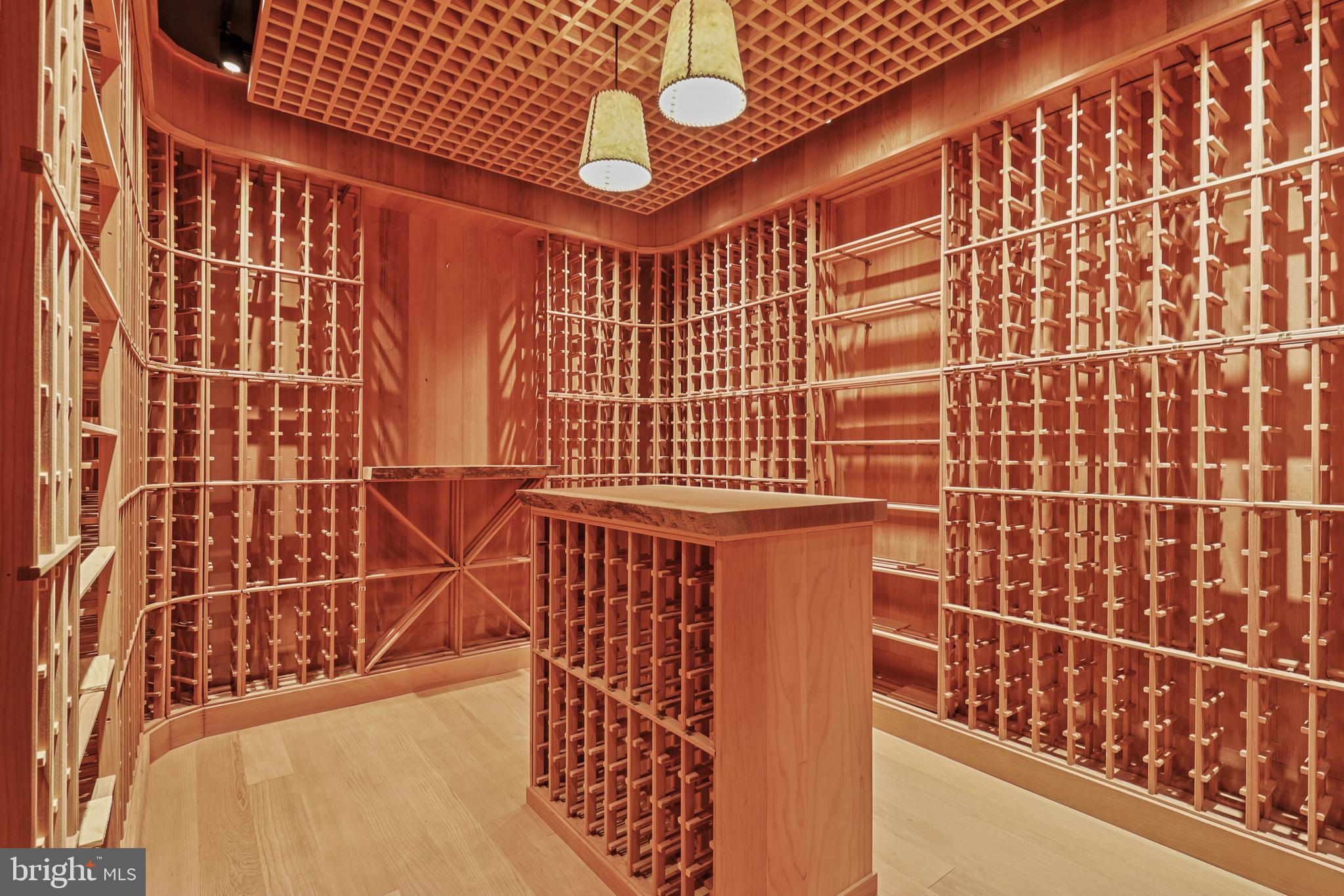 ROLAND PARK - Residential