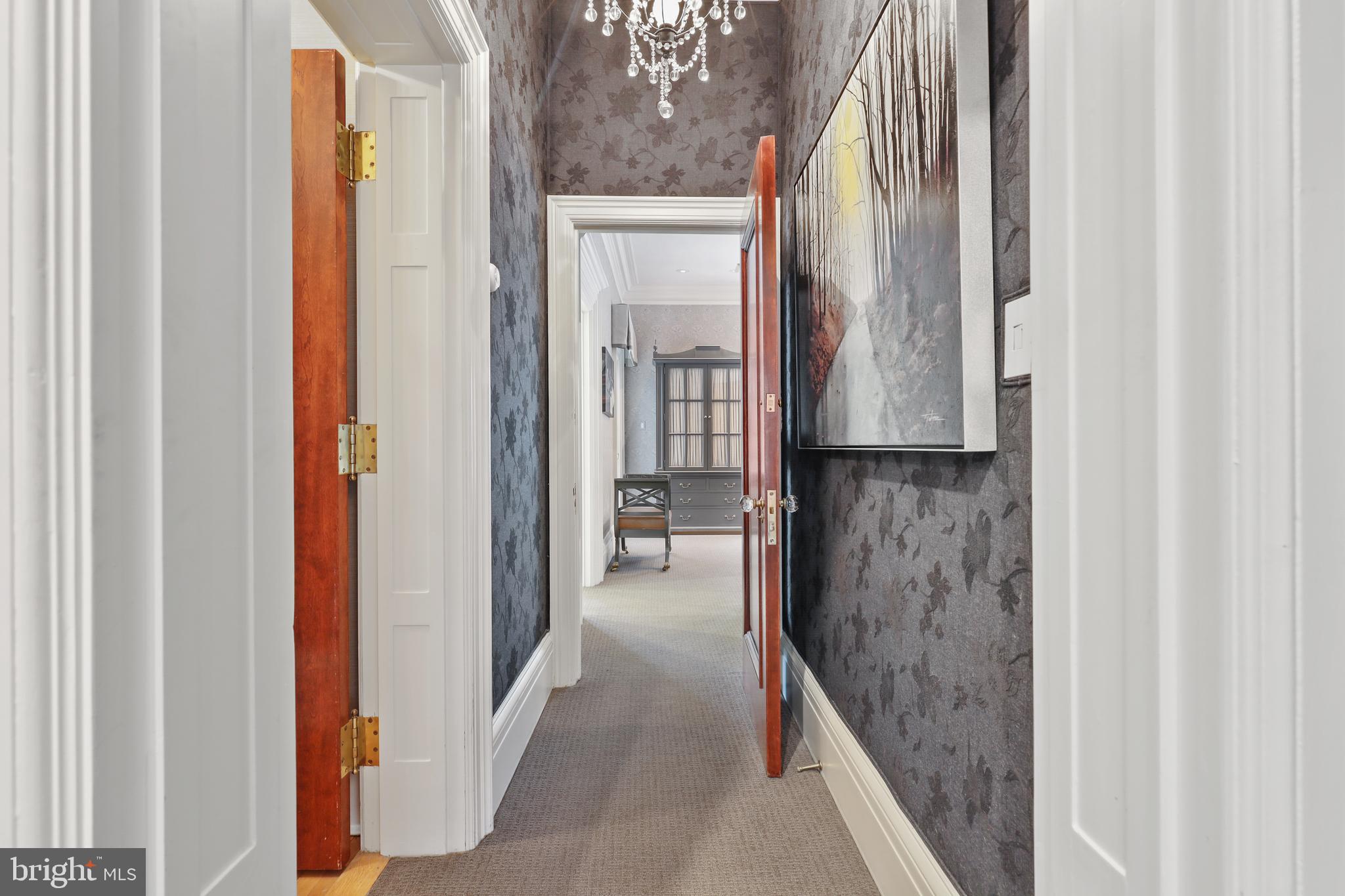 ROLAND PARK - Residential