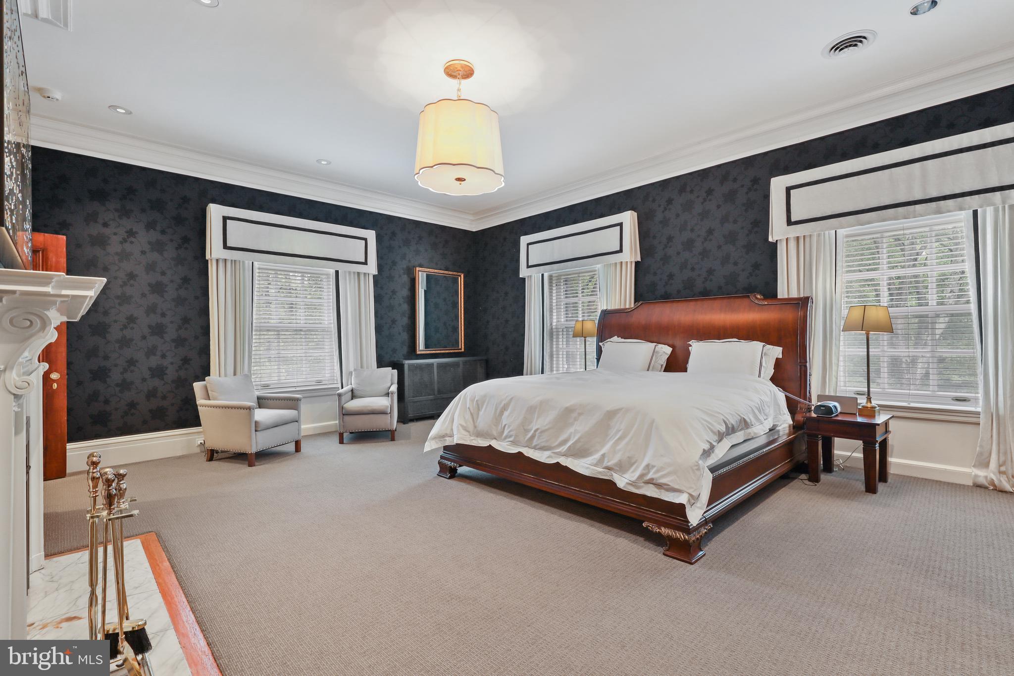 ROLAND PARK - Residential