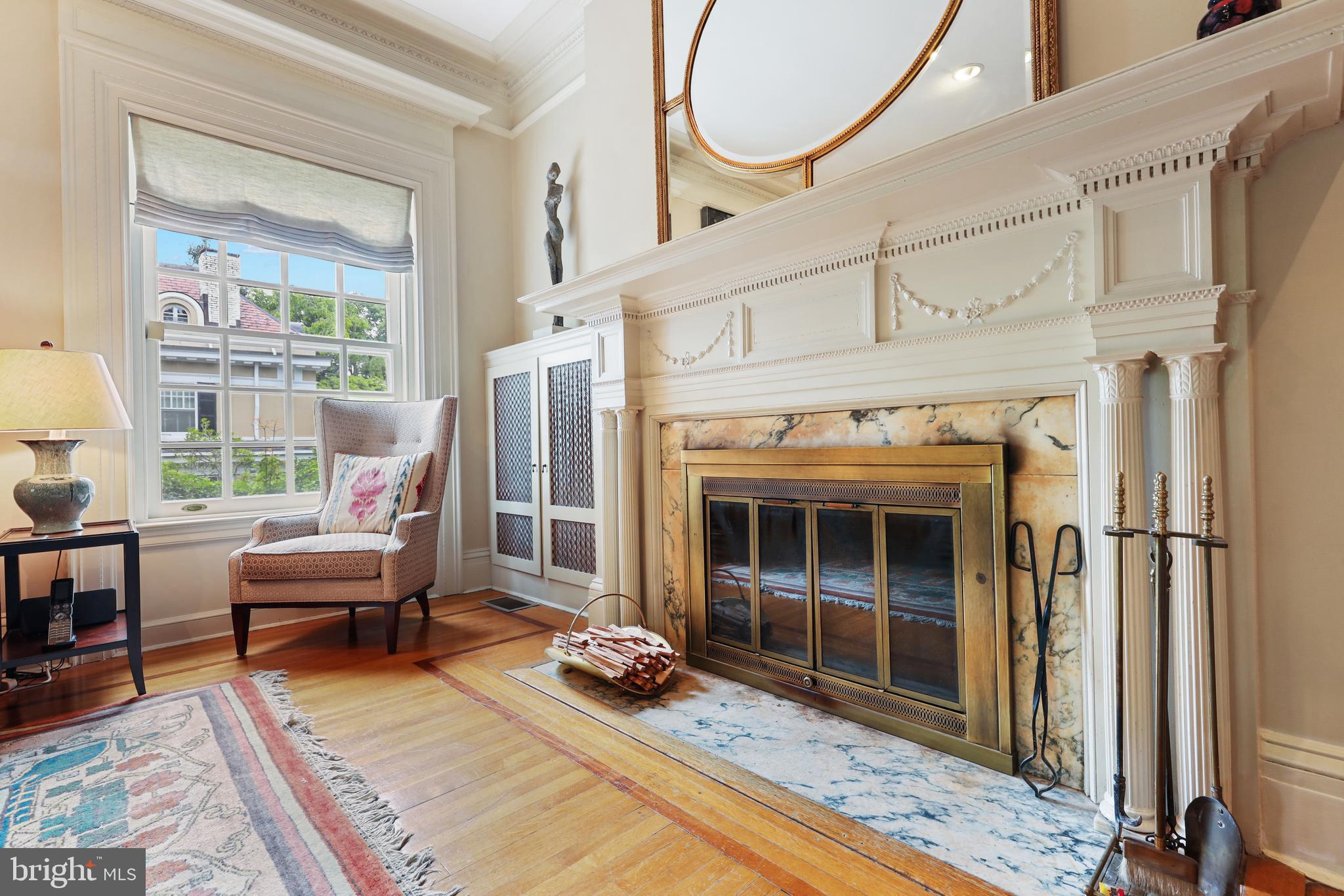 ROLAND PARK - Residential