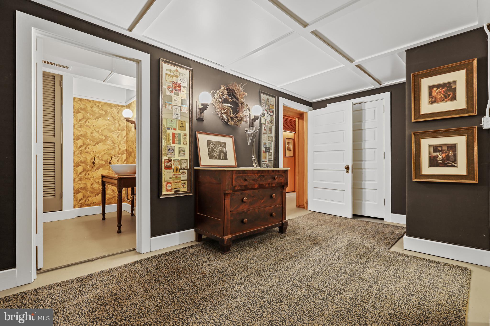 ROLAND PARK - Residential