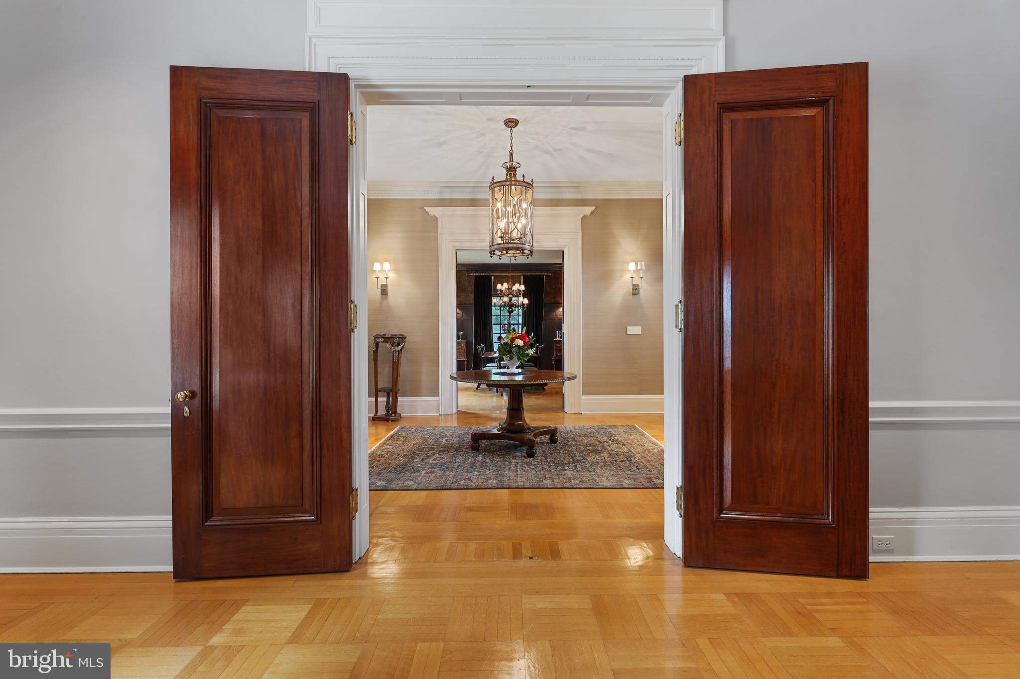 ROLAND PARK - Residential