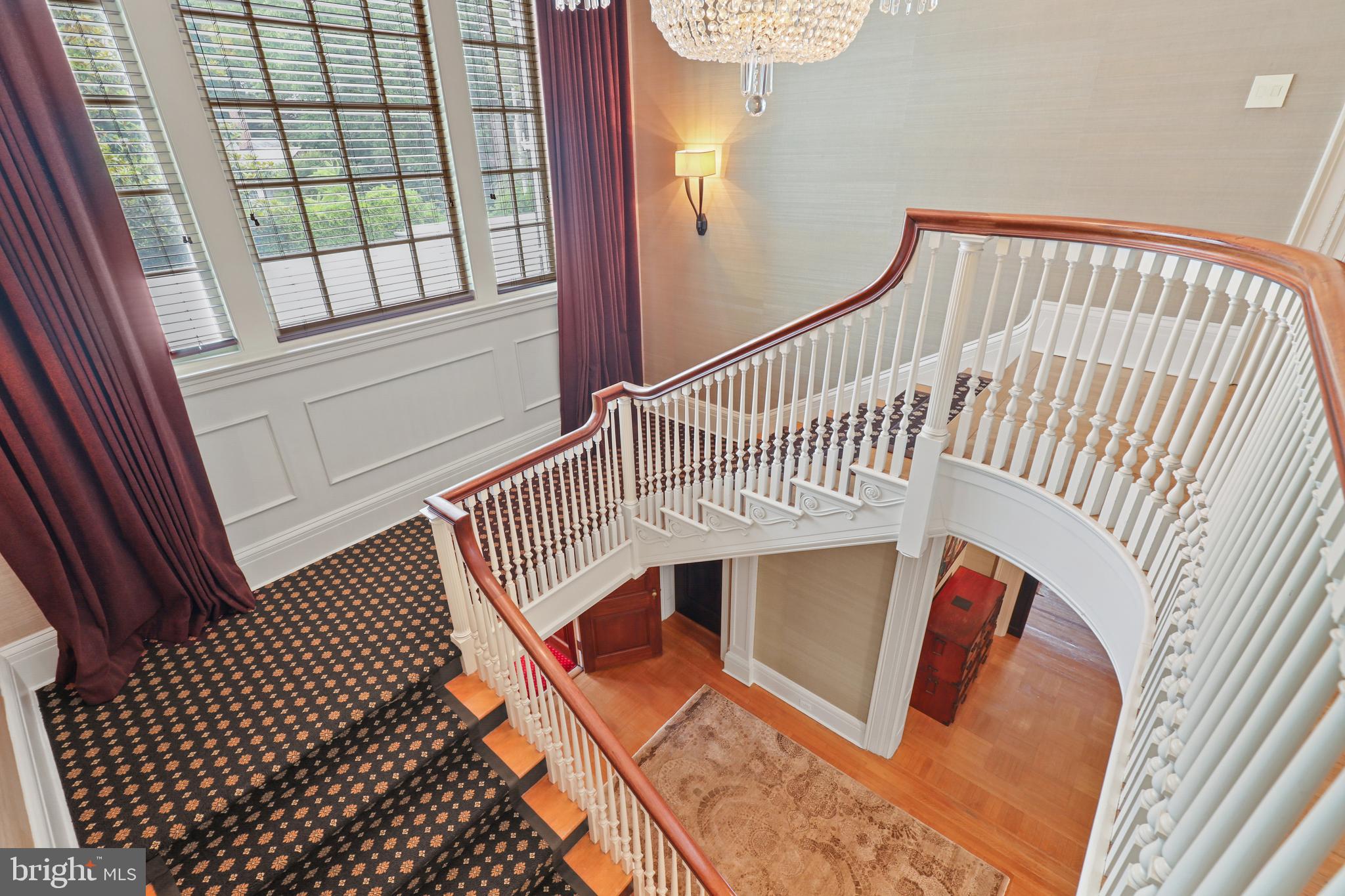 ROLAND PARK - Residential