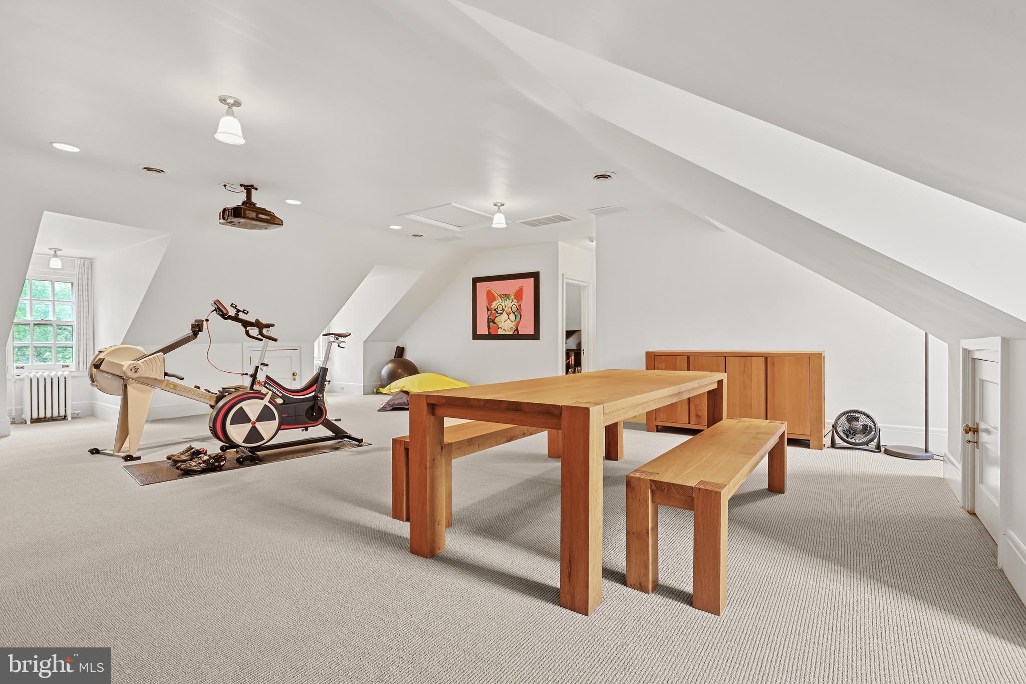 ROLAND PARK - Residential