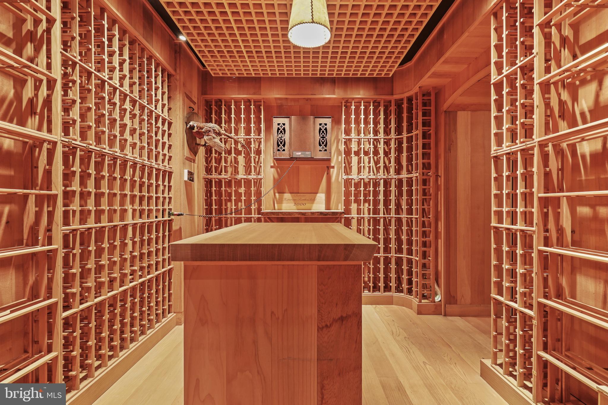 ROLAND PARK - Residential