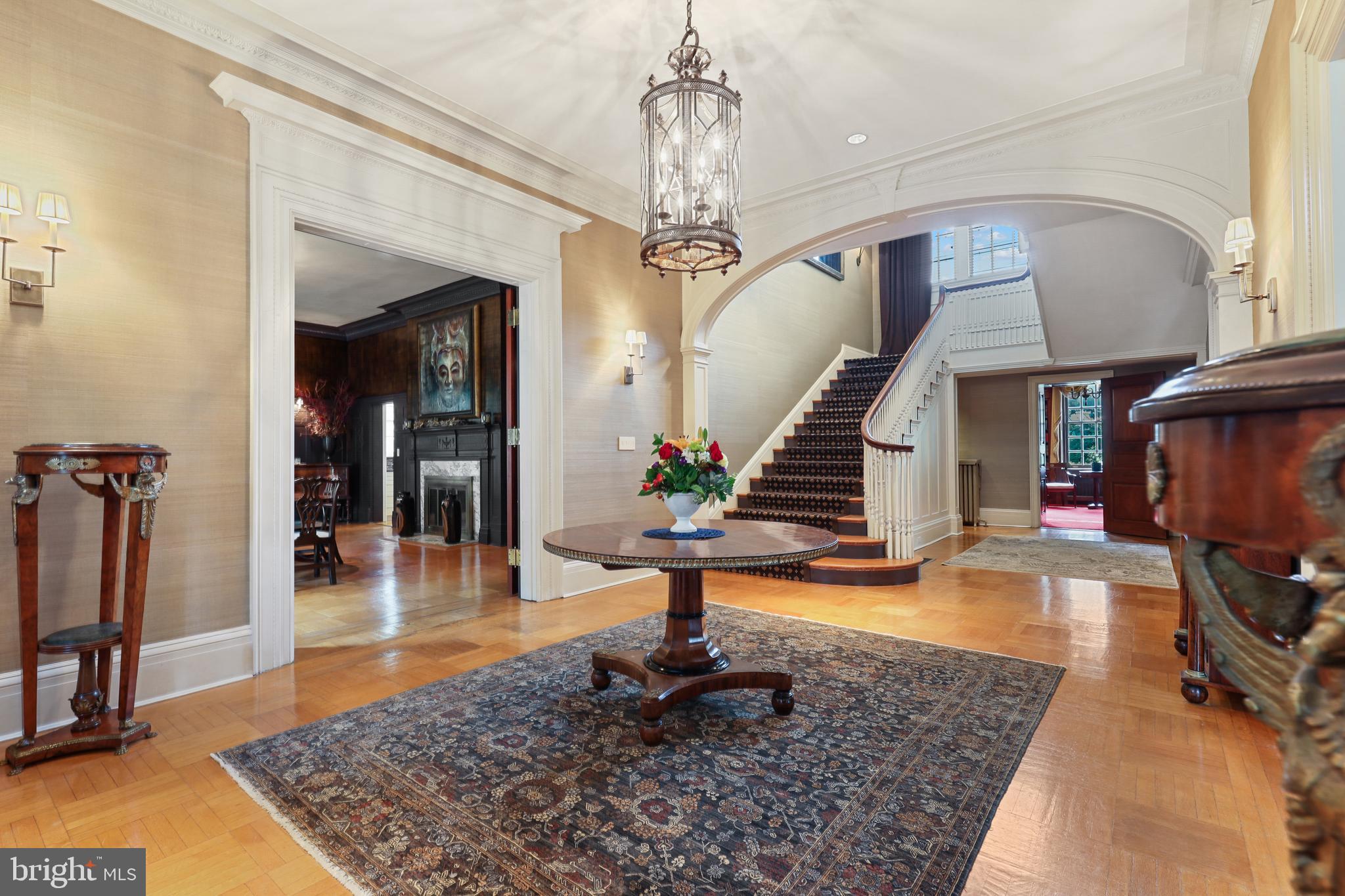 ROLAND PARK - Residential