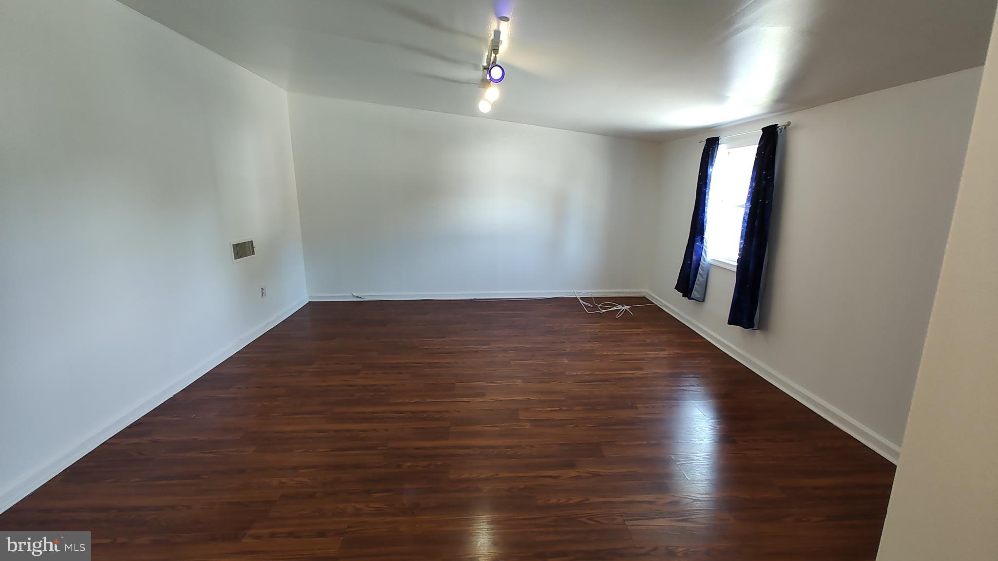 ROSEWALD BEACH - Residential Lease