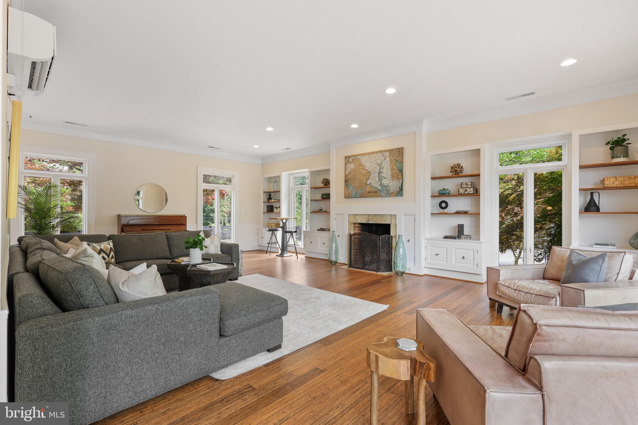 SOUTHWATER POINT - Residential