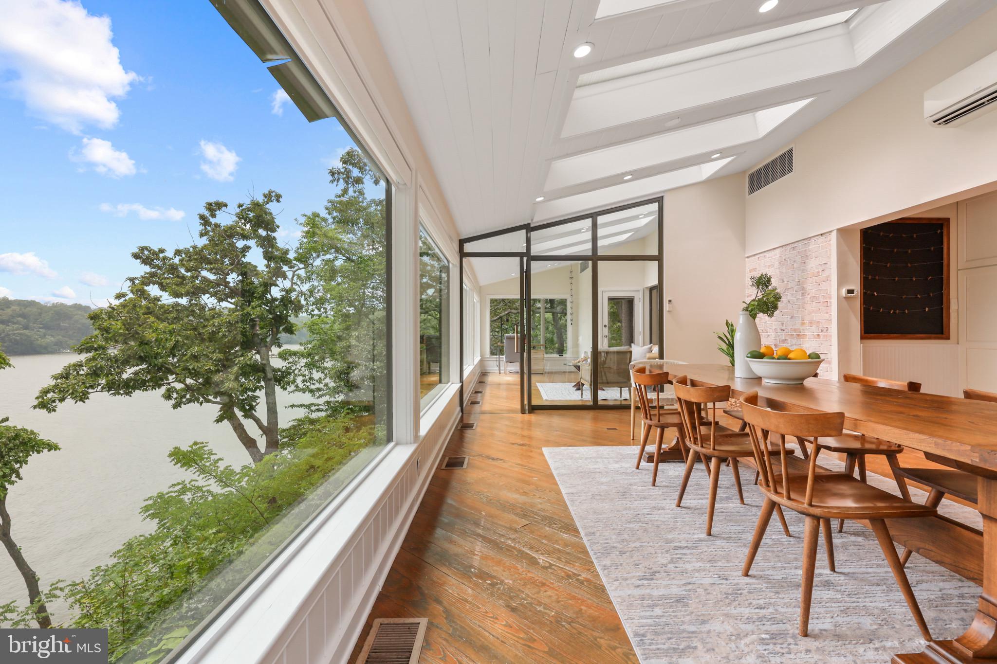 SOUTHWATER POINT - Residential