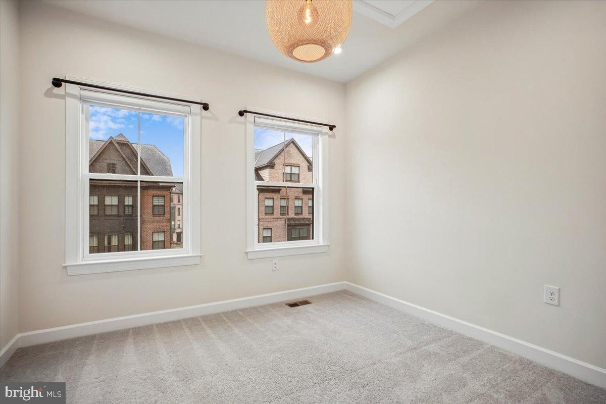 THE TOWNS AT PENDER OAKS - Residential