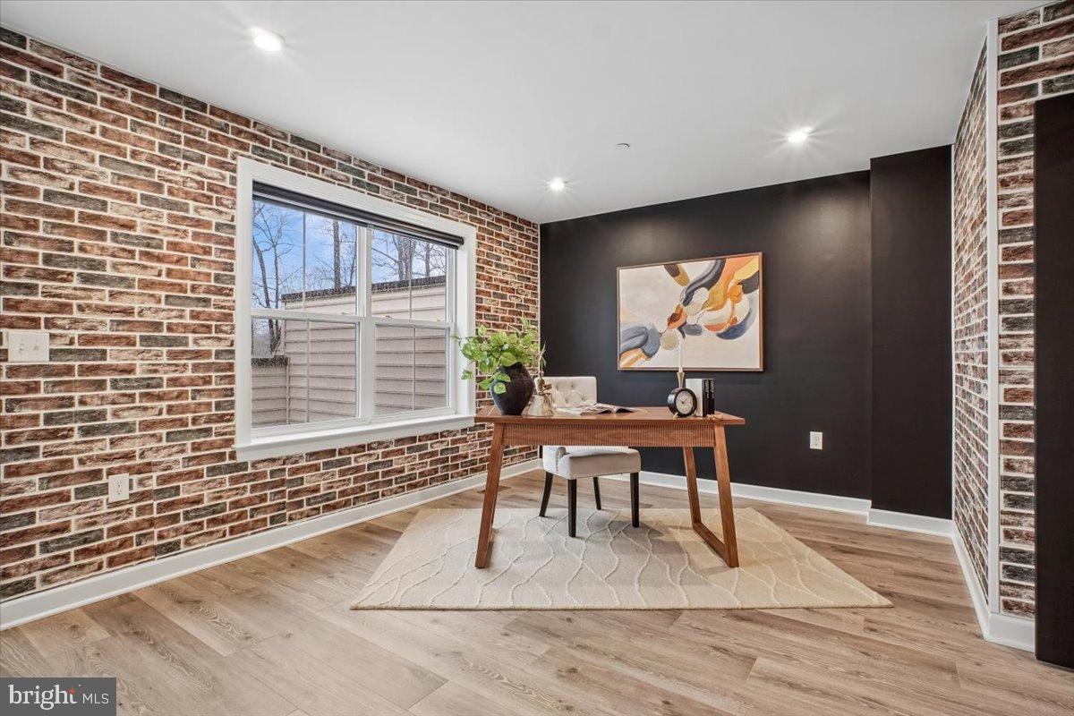 THE TOWNS AT PENDER OAKS - Residential