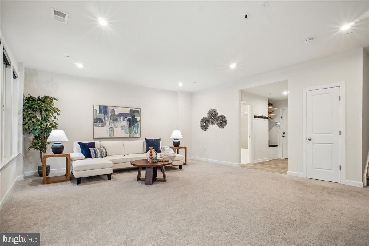 THE TOWNS AT PENDER OAKS - Residential