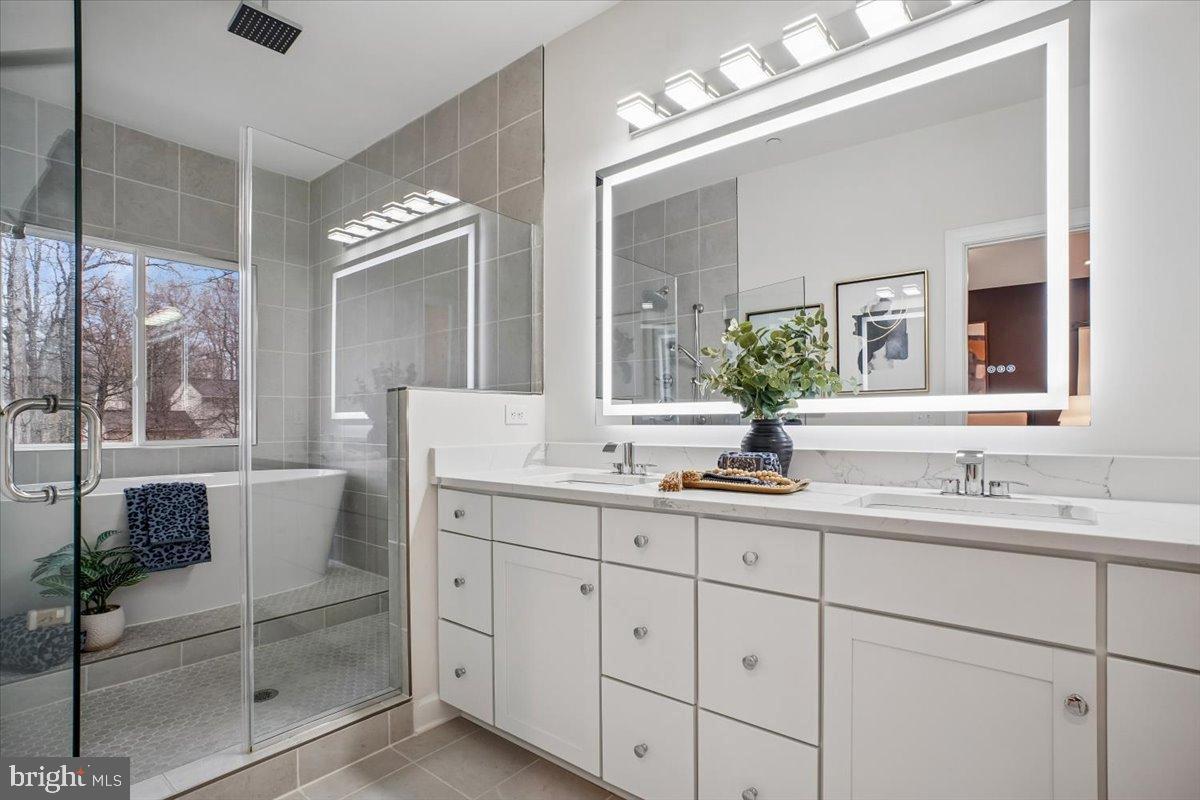 THE TOWNS AT PENDER OAKS - Residential