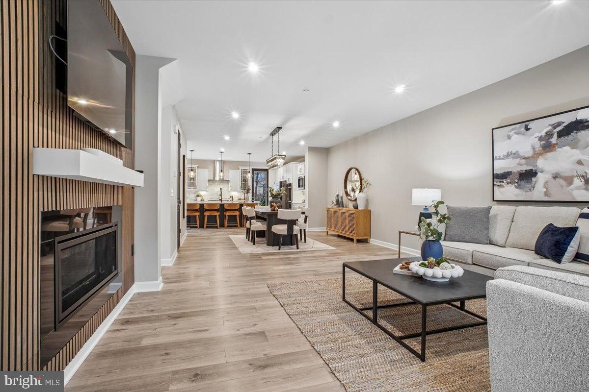 THE TOWNS AT PENDER OAKS - Residential