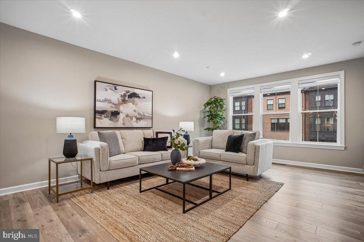 THE TOWNS AT PENDER OAKS - Residential