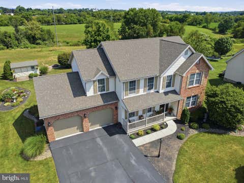 Homes For Sale - 1427 Hunters Chase #51<br/> Franklin County, CHAMBERSBURG, PA 17202