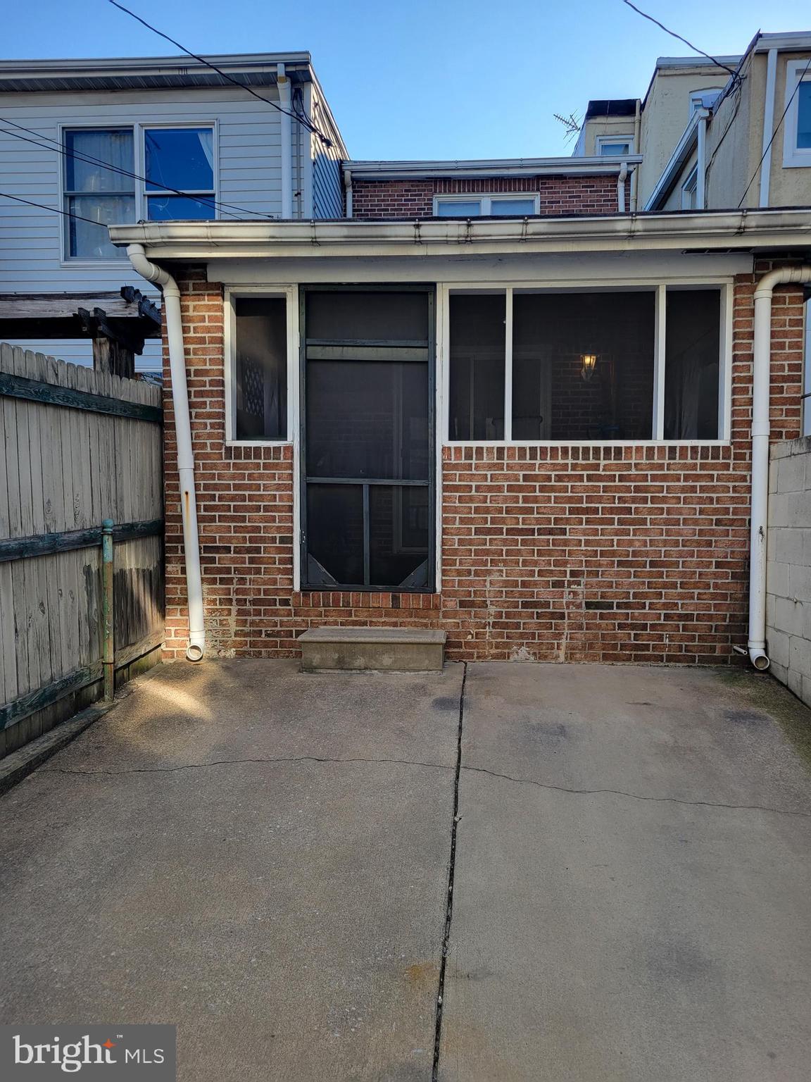 RIVERSIDE PARK - Residential