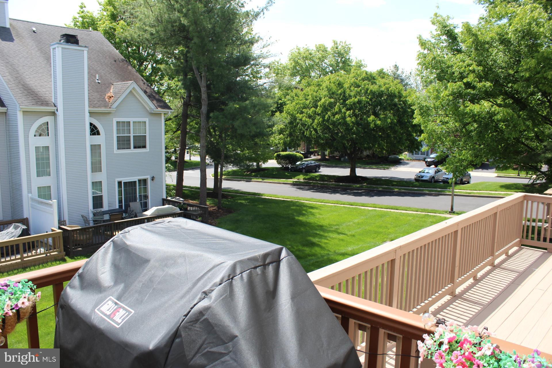 WINNERS CIRCLE - Residential