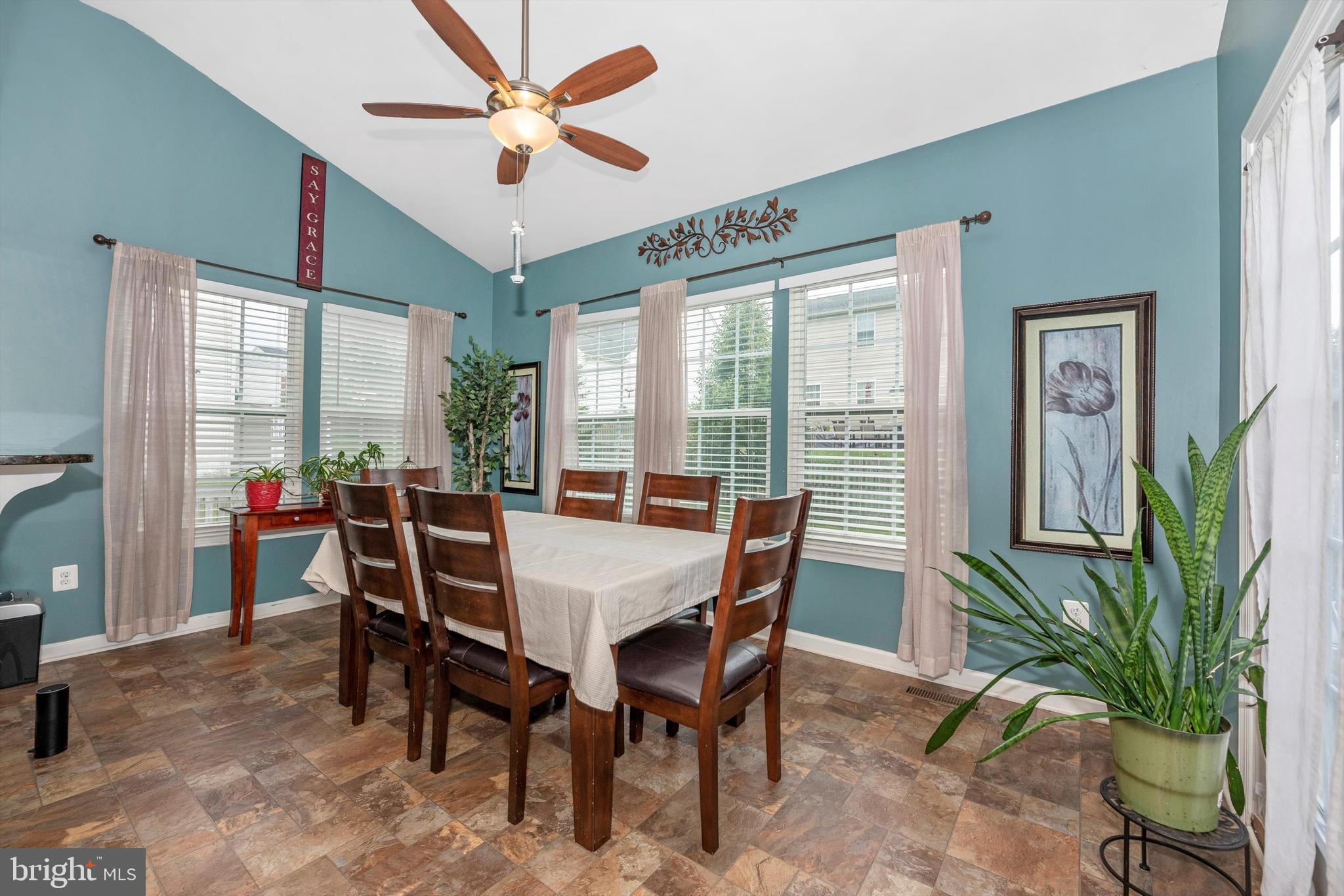 CANNON BLUFF - Residential