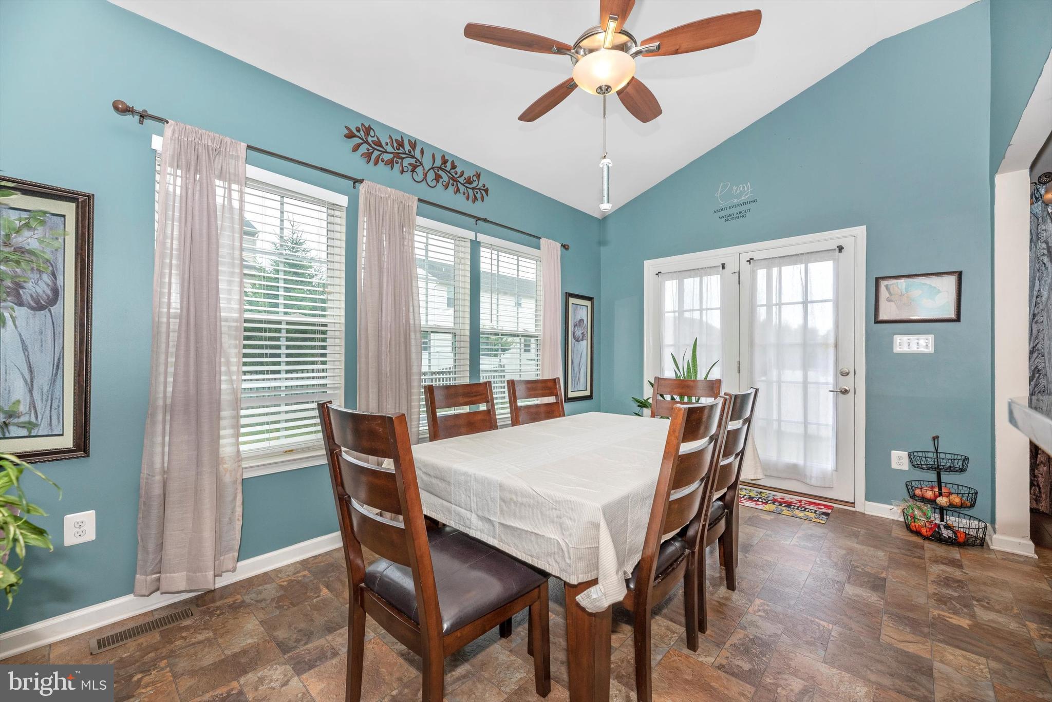 CANNON BLUFF - Residential